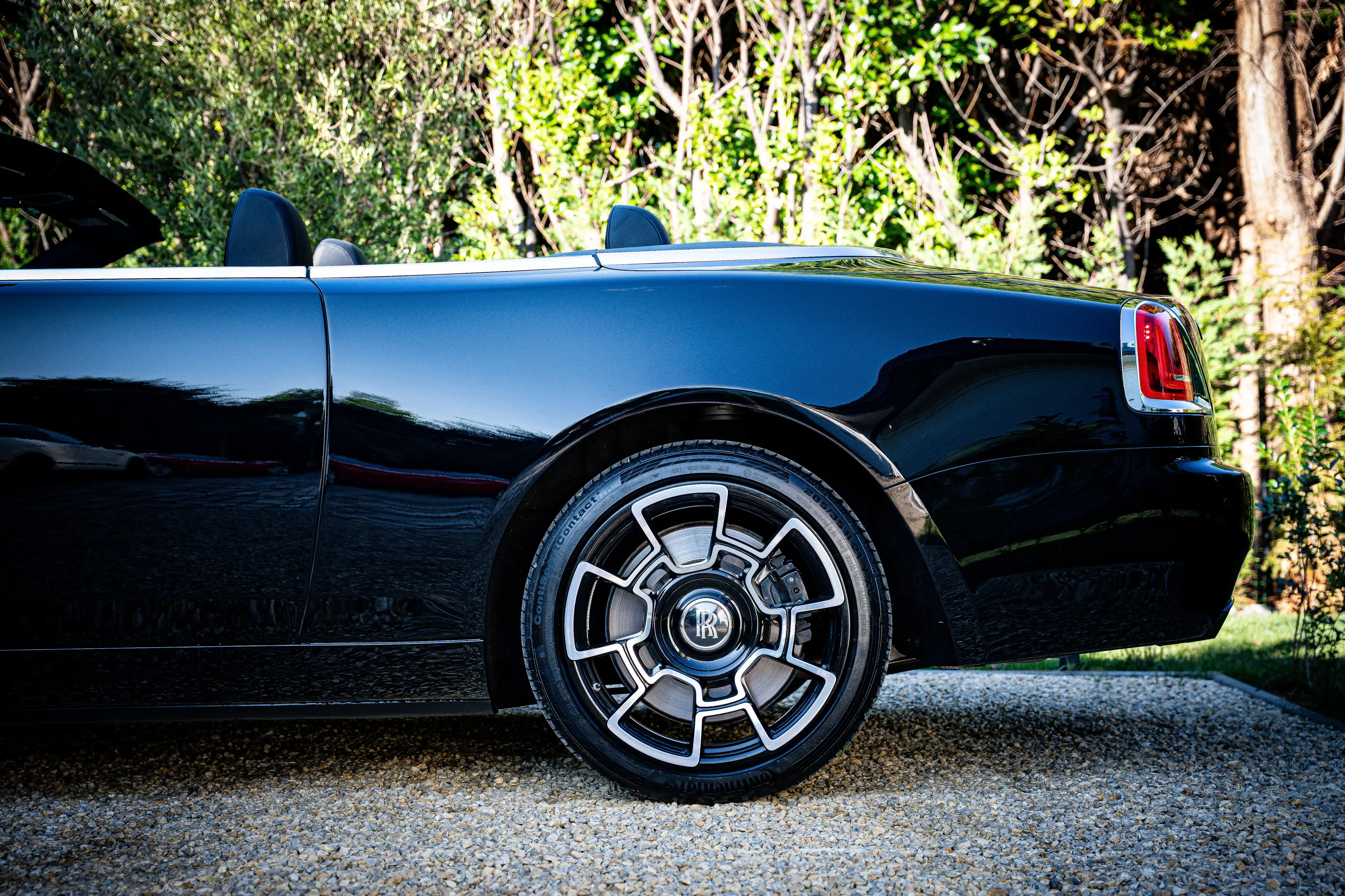 Rolls-Royce Dawn BLACK BADGE LIMITEDEDITION — photo 10