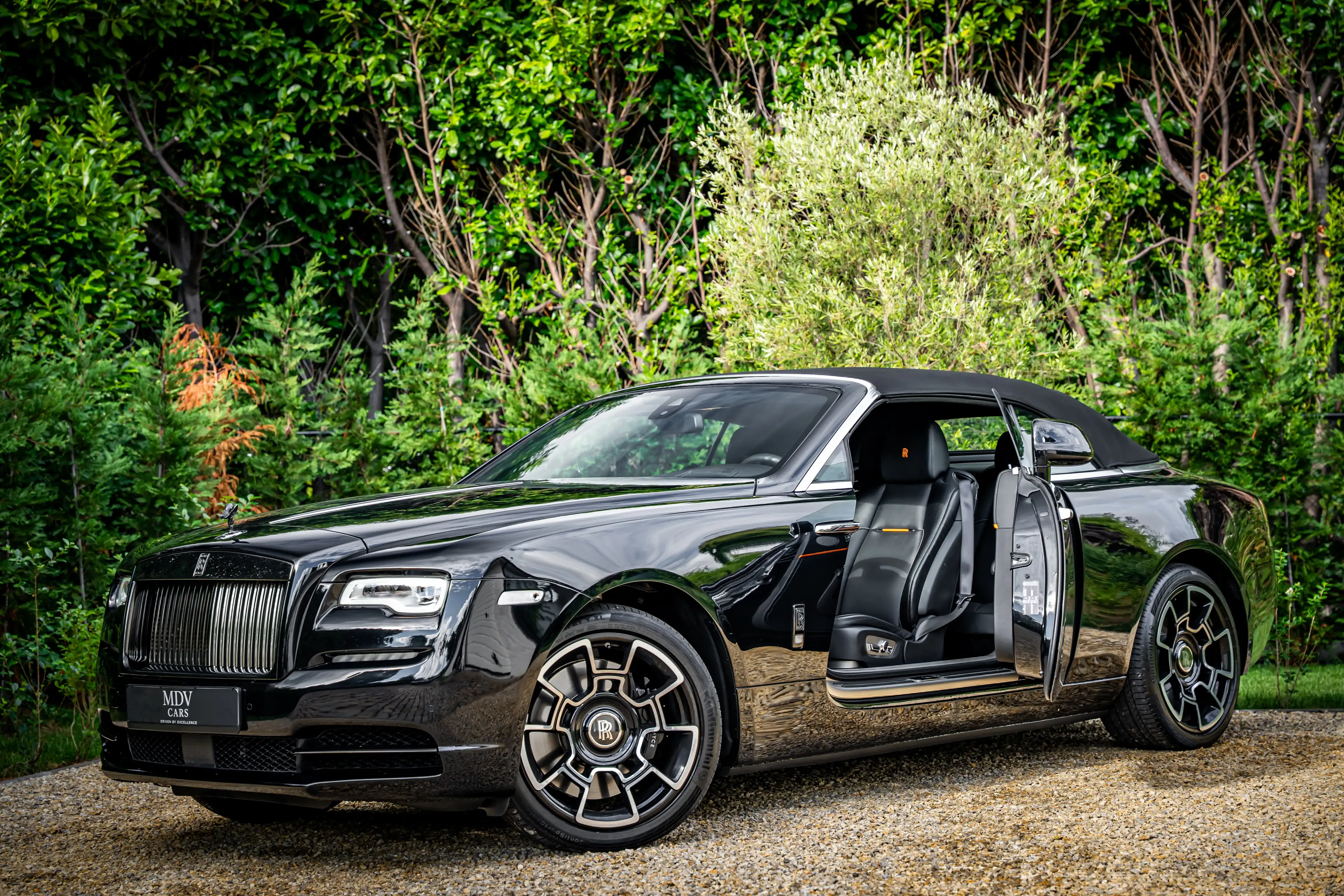 Rolls-Royce Dawn BLACK BADGE LIMITEDEDITION — photo 4