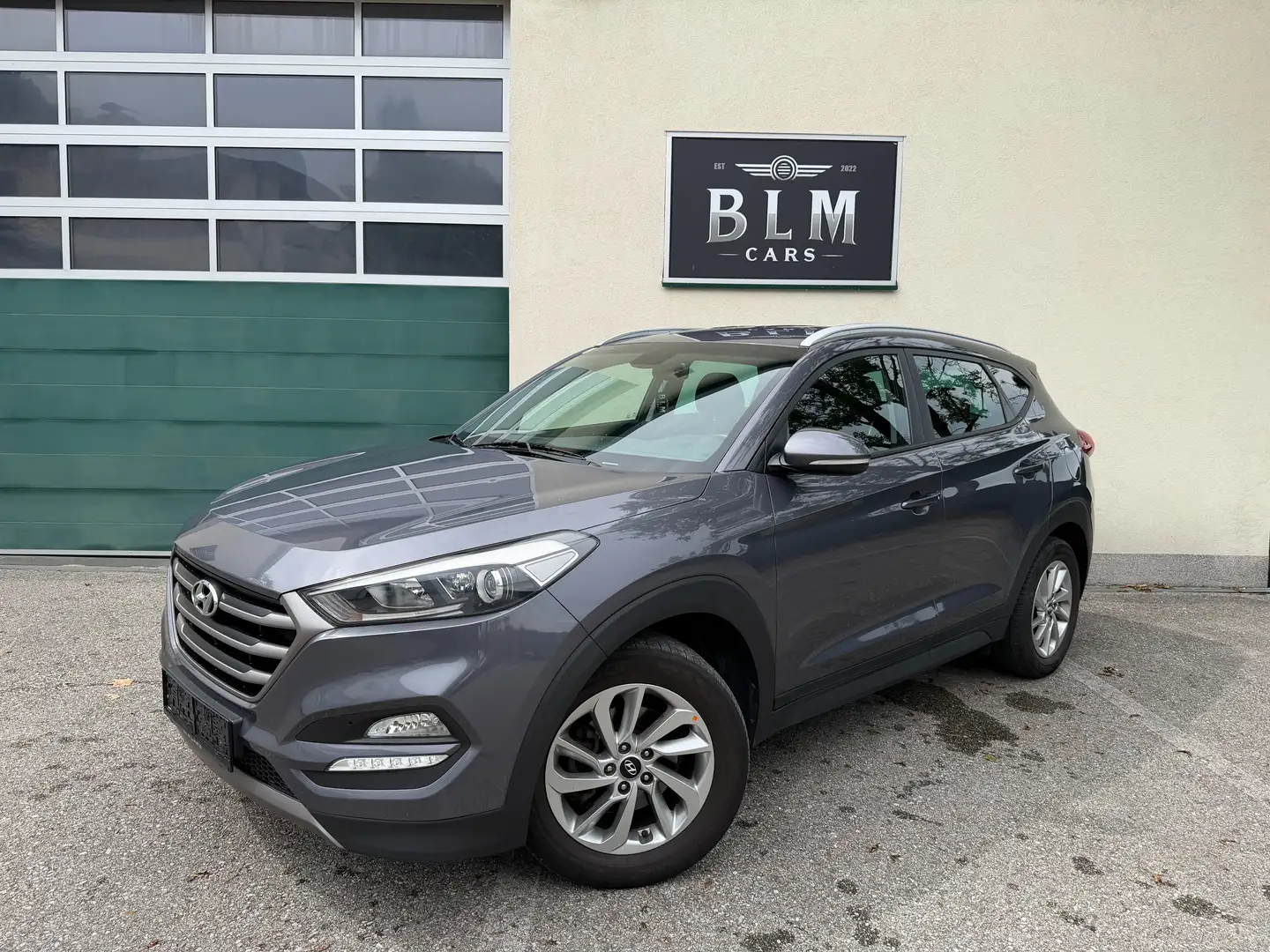 Hyundai TUCSON 4WD Lenkradheizung, PDC, Sitzheizung, Freisprechan Grau - 1