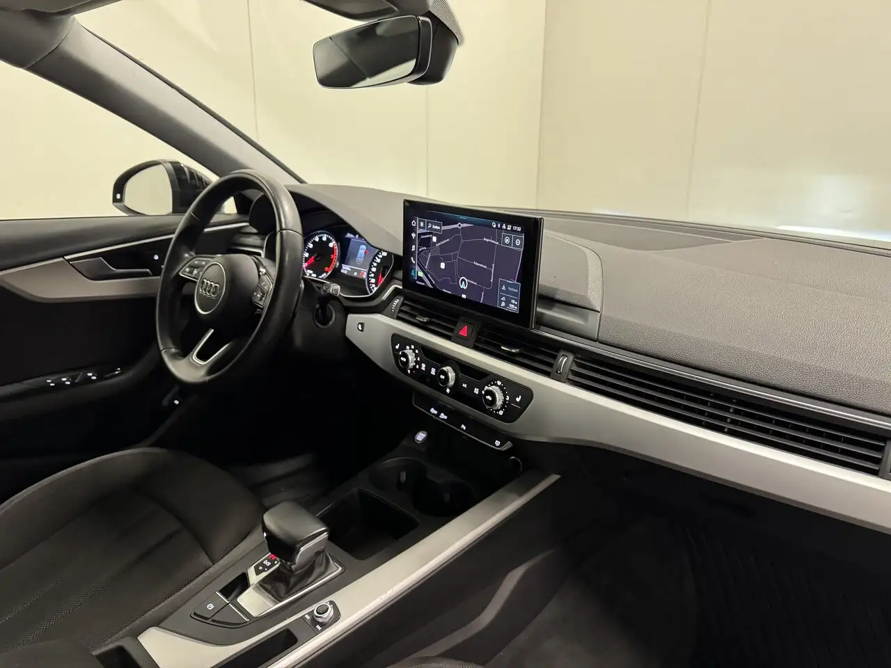 Audi A4 2.0 Benzine Autom. Apple CarPlay Topstaat! ..., миниатюра 13