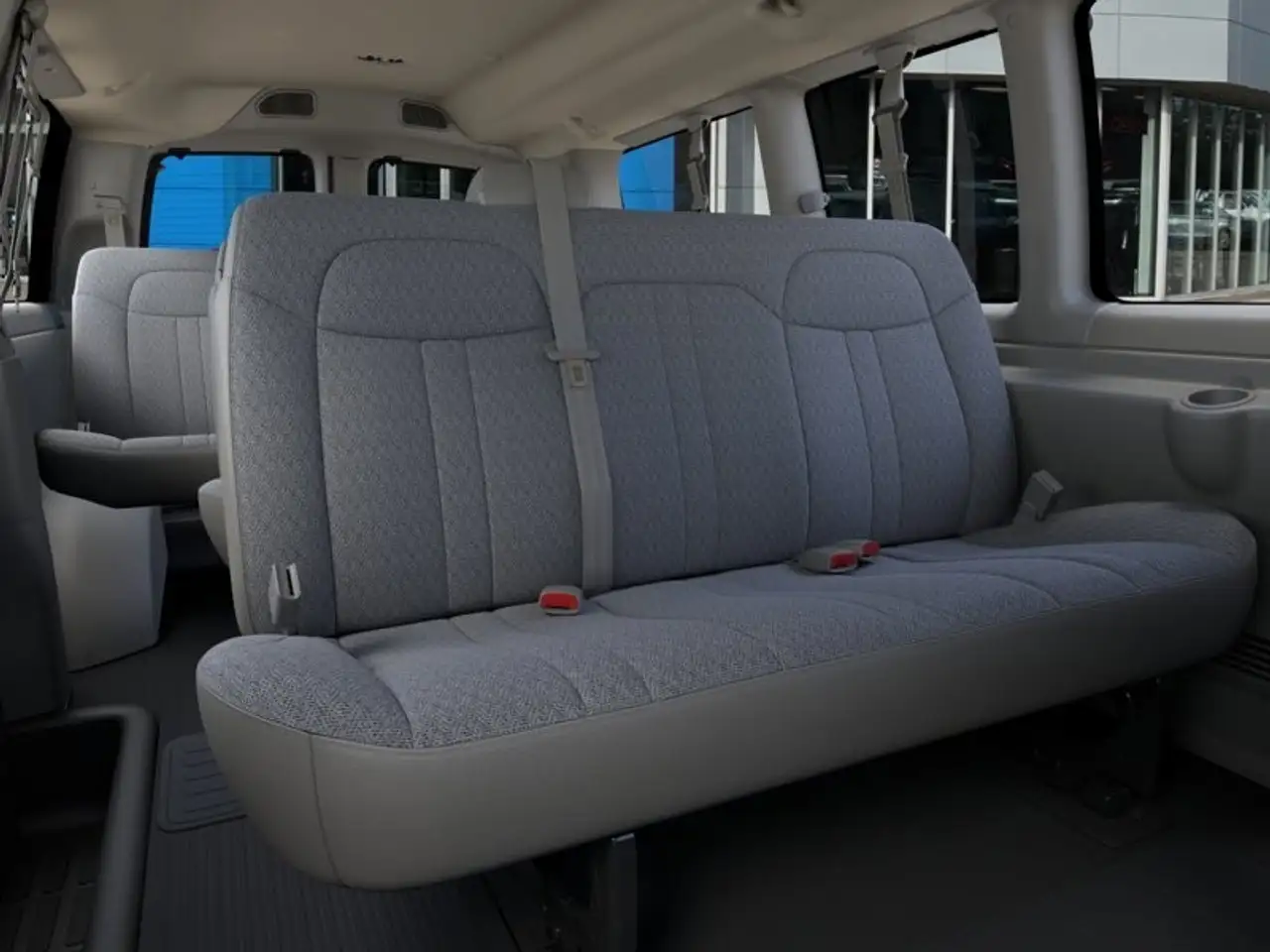 Chevrolet Express Passenger снимка Chevrolet Express Passenger