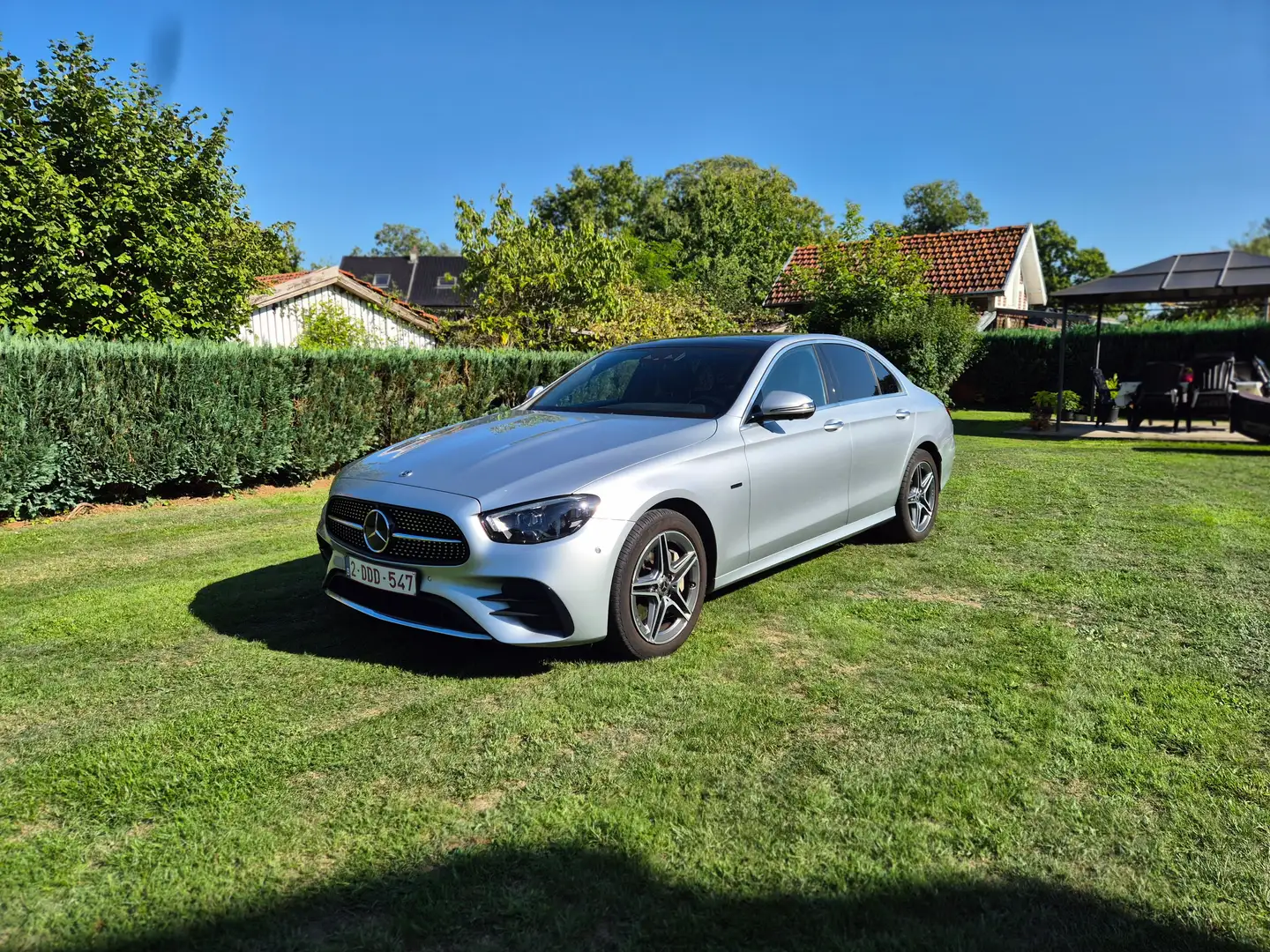 Mercedes-Benz E 300 E 300 de 4Matic 9G-TRONIC AMG Line Zilver - 1
