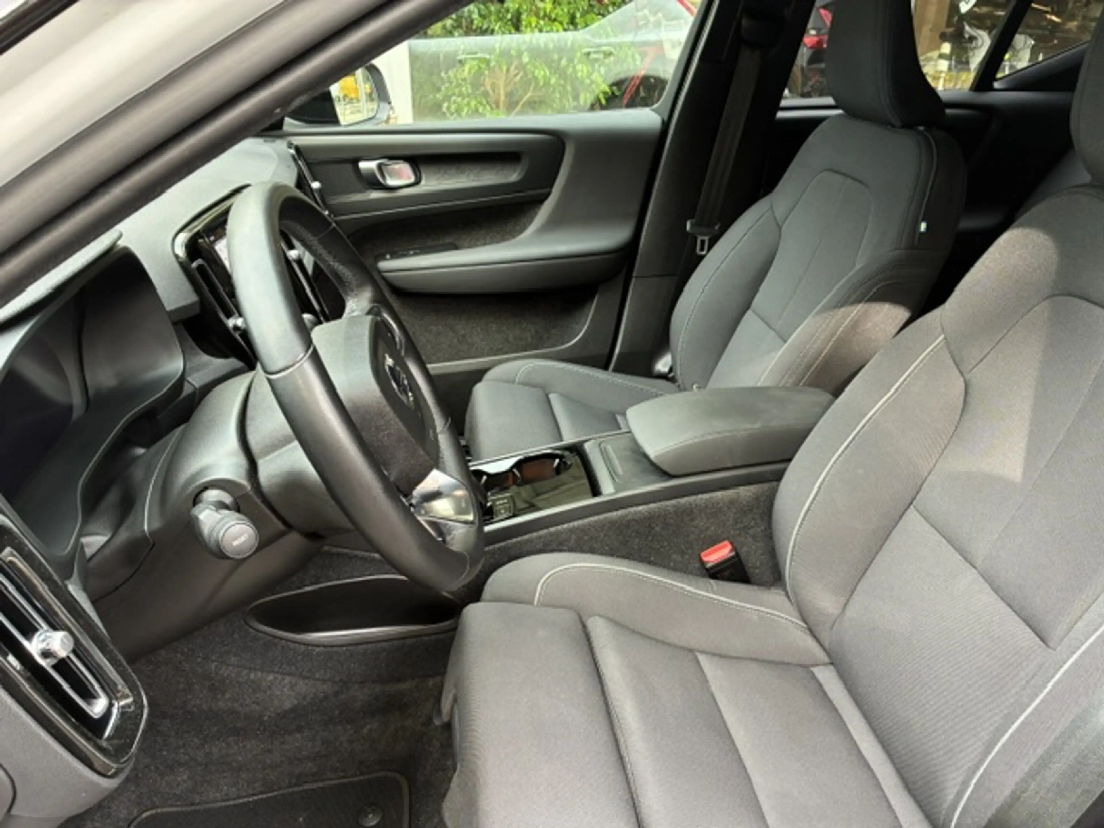 Volvo XC40 Recharge Pure Electric 69kWh Plus — photo 7