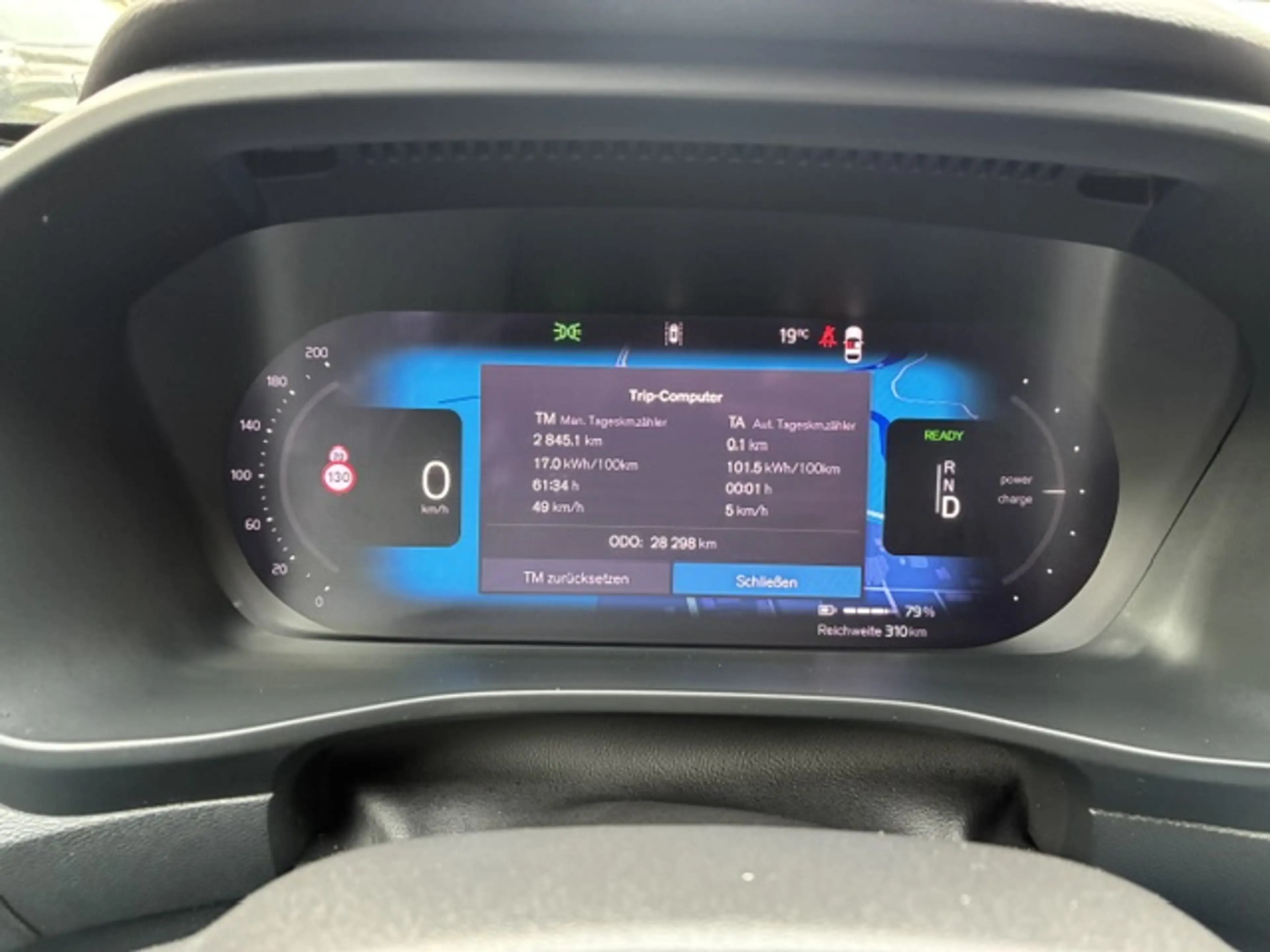 Volvo XC40 Recharge Pure Electric 69kWh Plus — photo 12