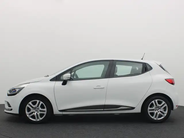 Renault Clio view 3