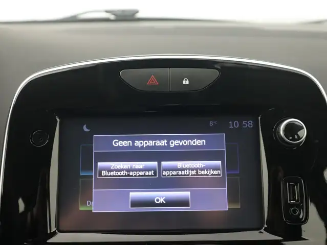 Renault Clio view 21
