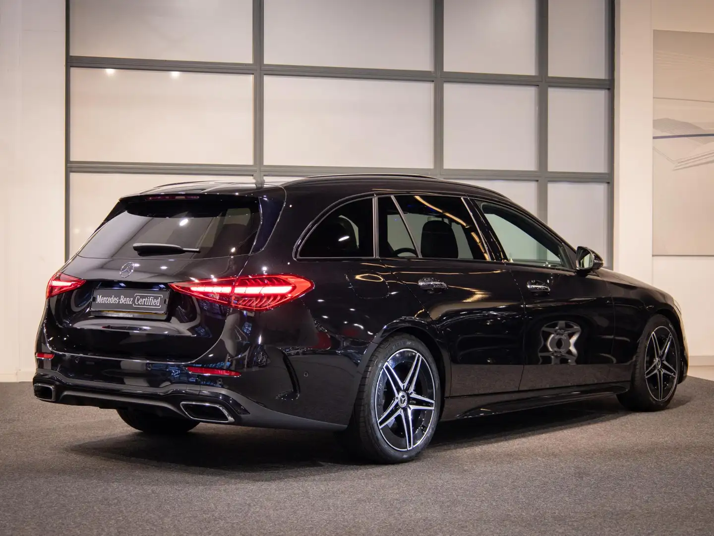 Mercedes-Benz C 180 Estate AMG Line Premium PLUS | Panorama dak | Trek Noir - 2