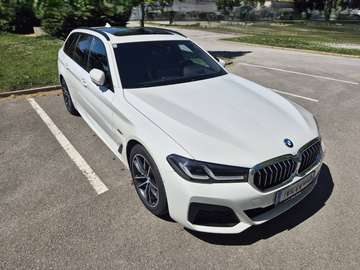 530e xDrive Touring
