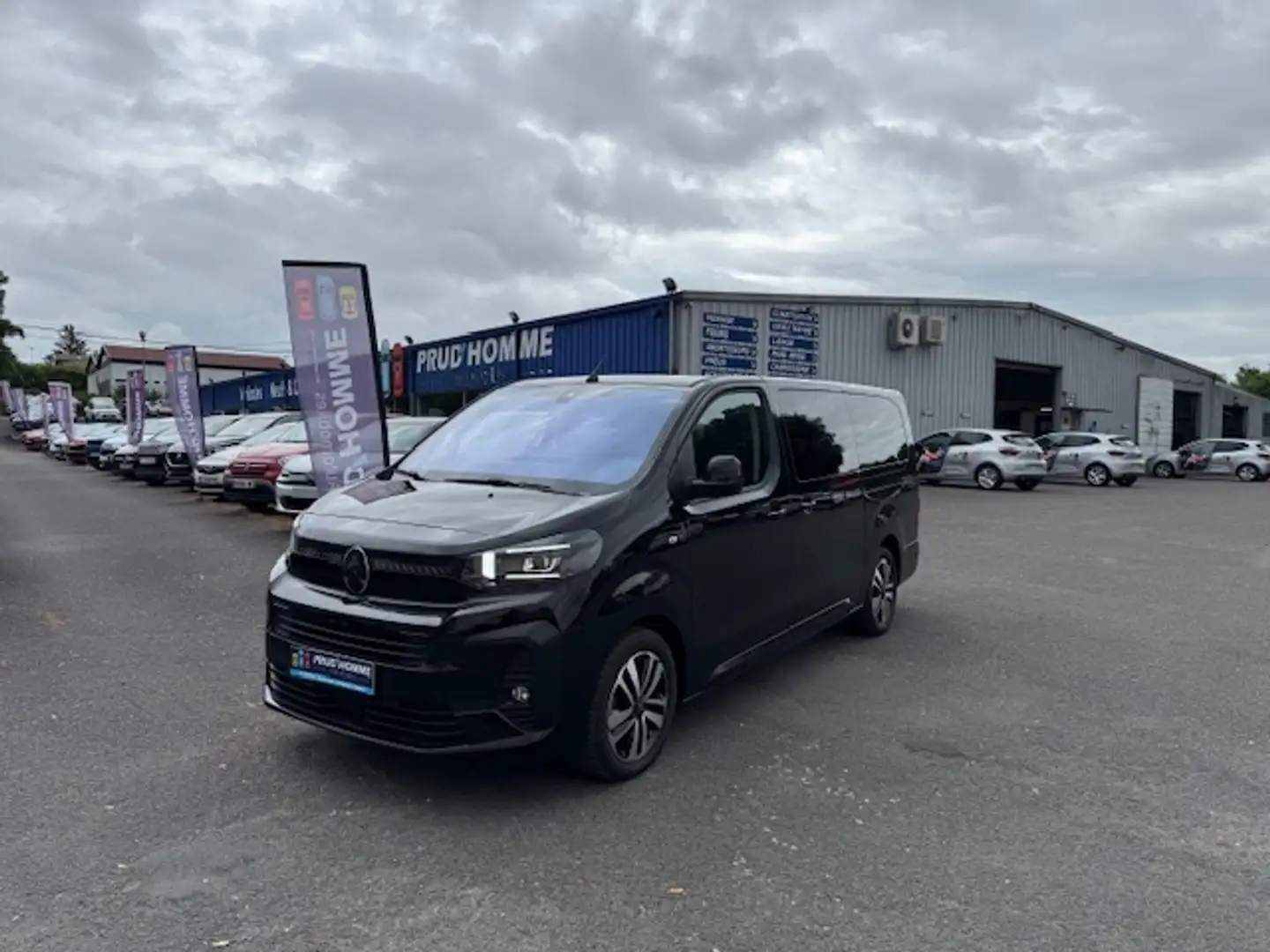 Citroen Spacetourer XL 2.0 BLUEHDI 180CH S\u0026S EAT8 PLUS Noir - 1