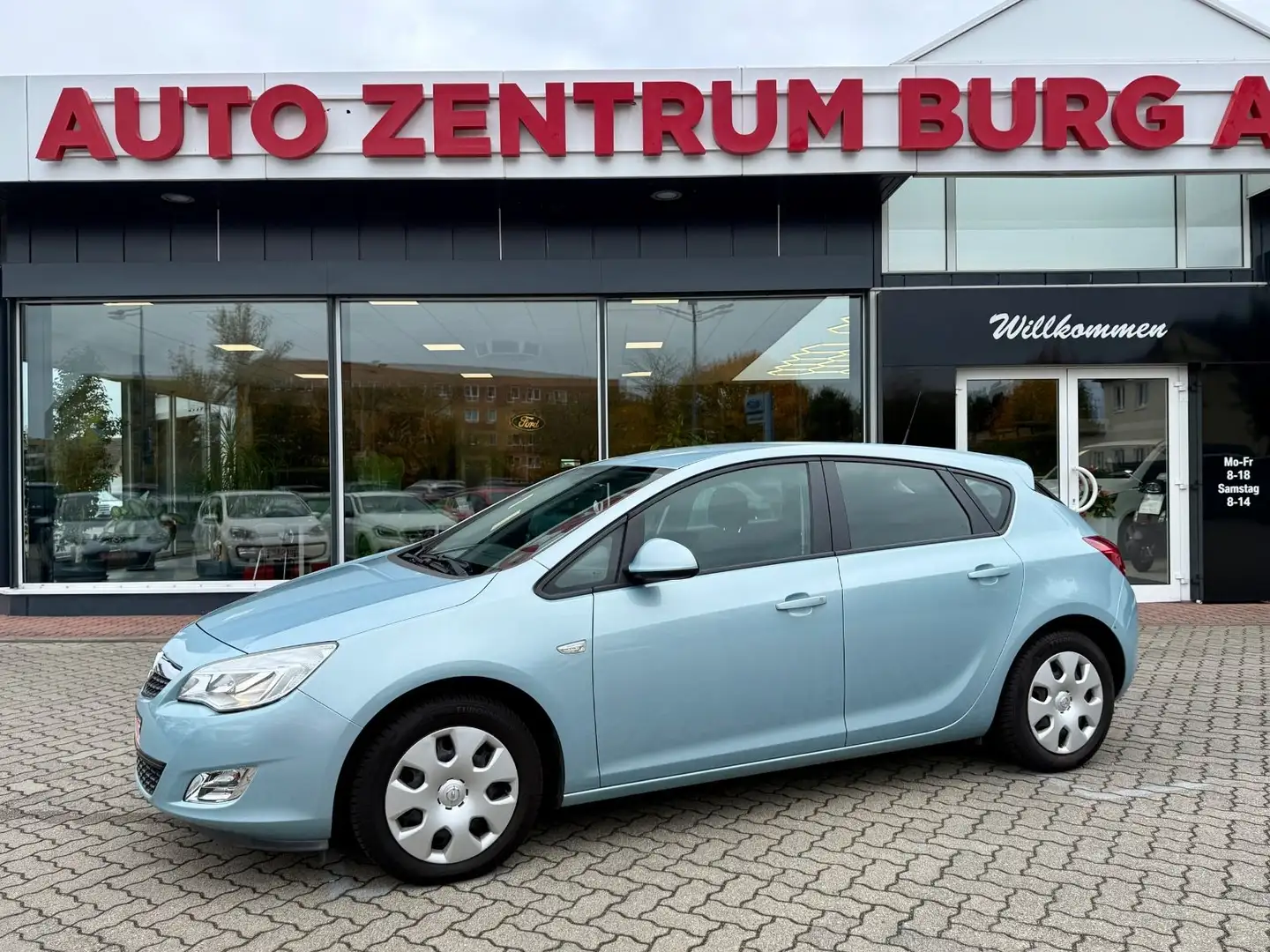 Opel Astra J Limo Klimaanlage Radio CD Blau - 1