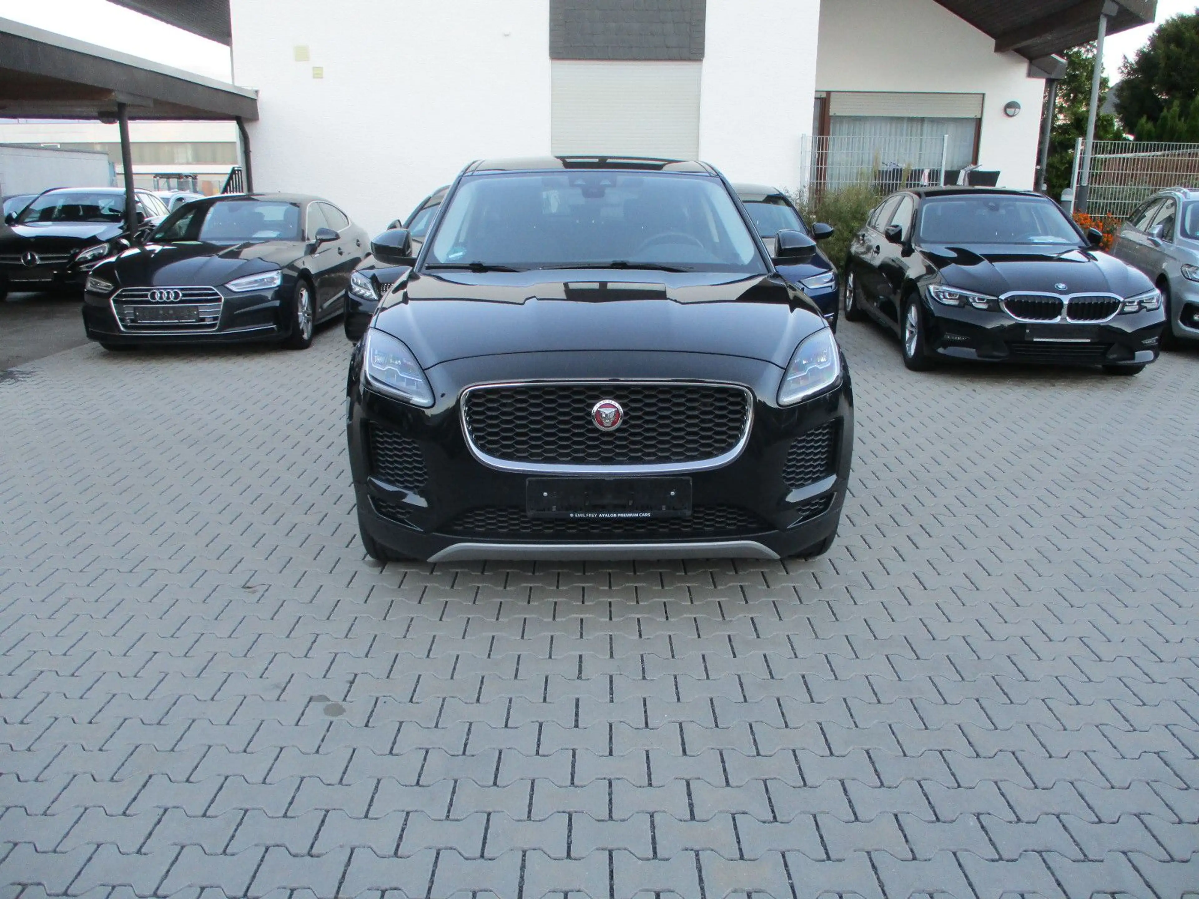 Jaguar E-Pace D NAVI KAMERA LED SPURH SITZHE TEMPOM PDC — photo 4