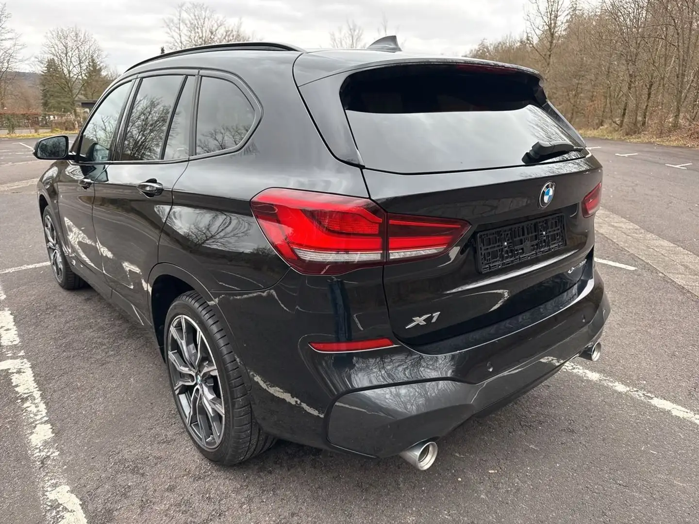 BMW X1 xDrive 20d M Sport Noir - 2