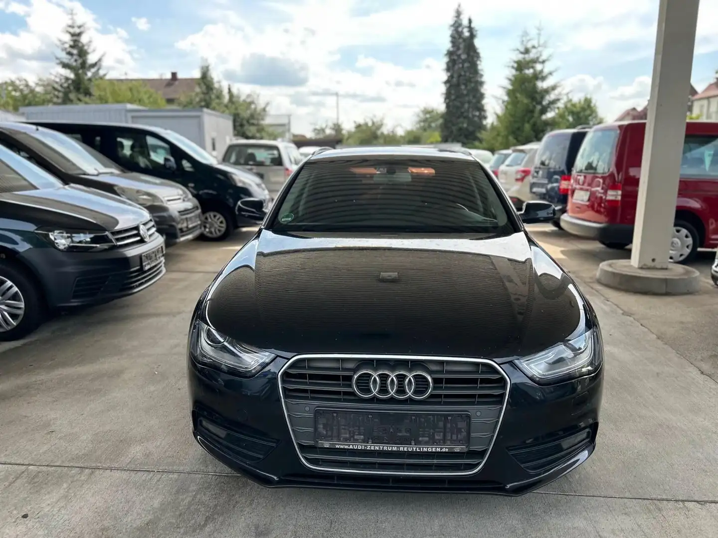 Audi A4 Avant Attraction*Scheckheft*LM*SHZ*NAVI*XENON Schwarz - 2