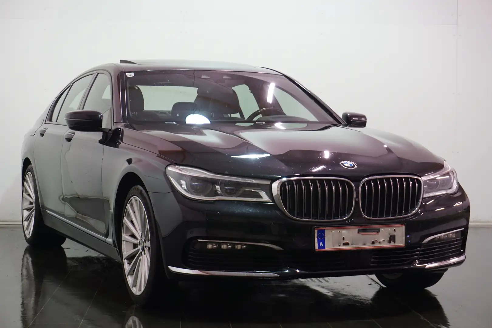 BMW 730 730d xDrive Aut. Schwarz - 1