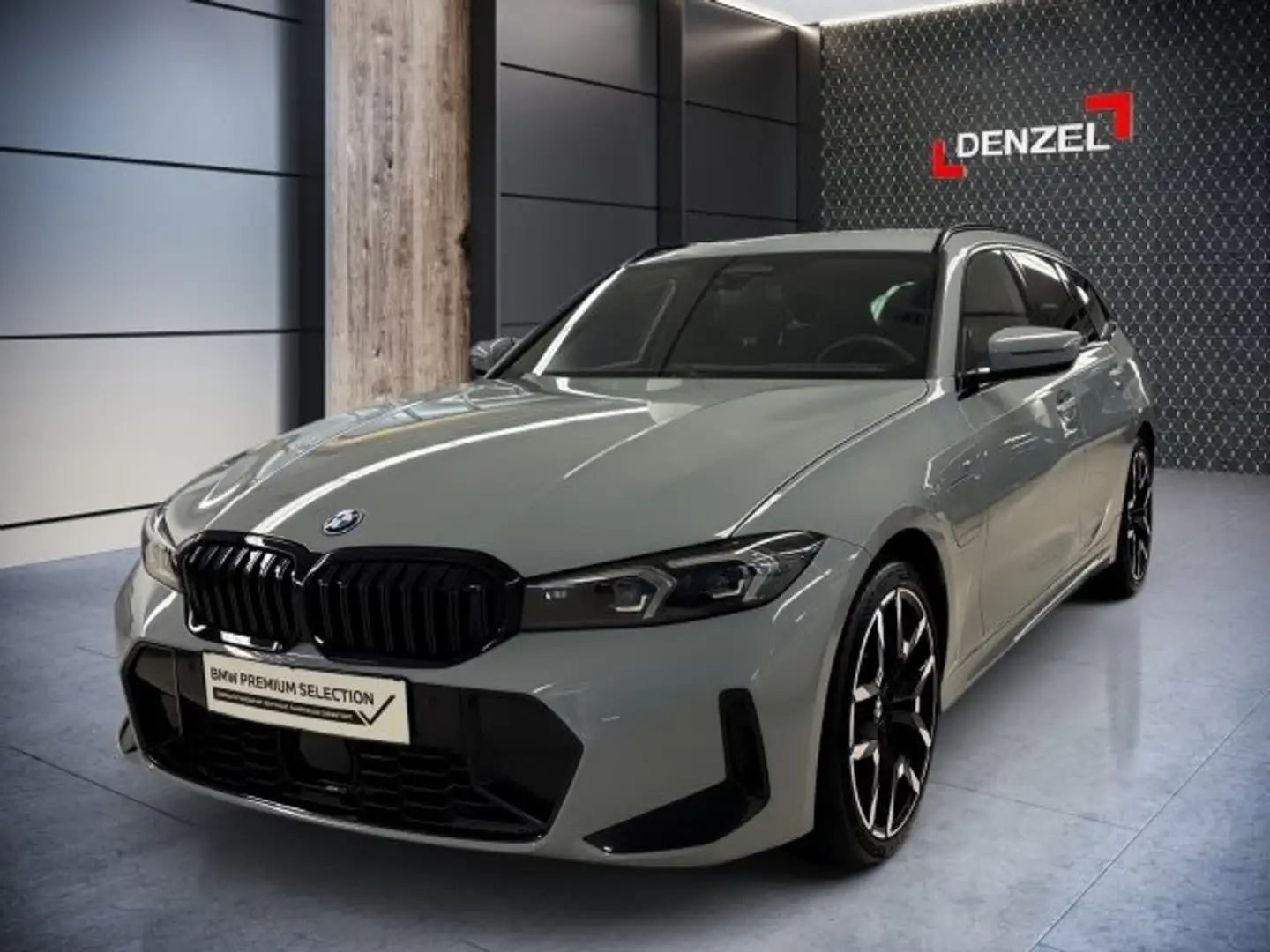 BMW 330 e xDrive Touring G51 Grau - 2