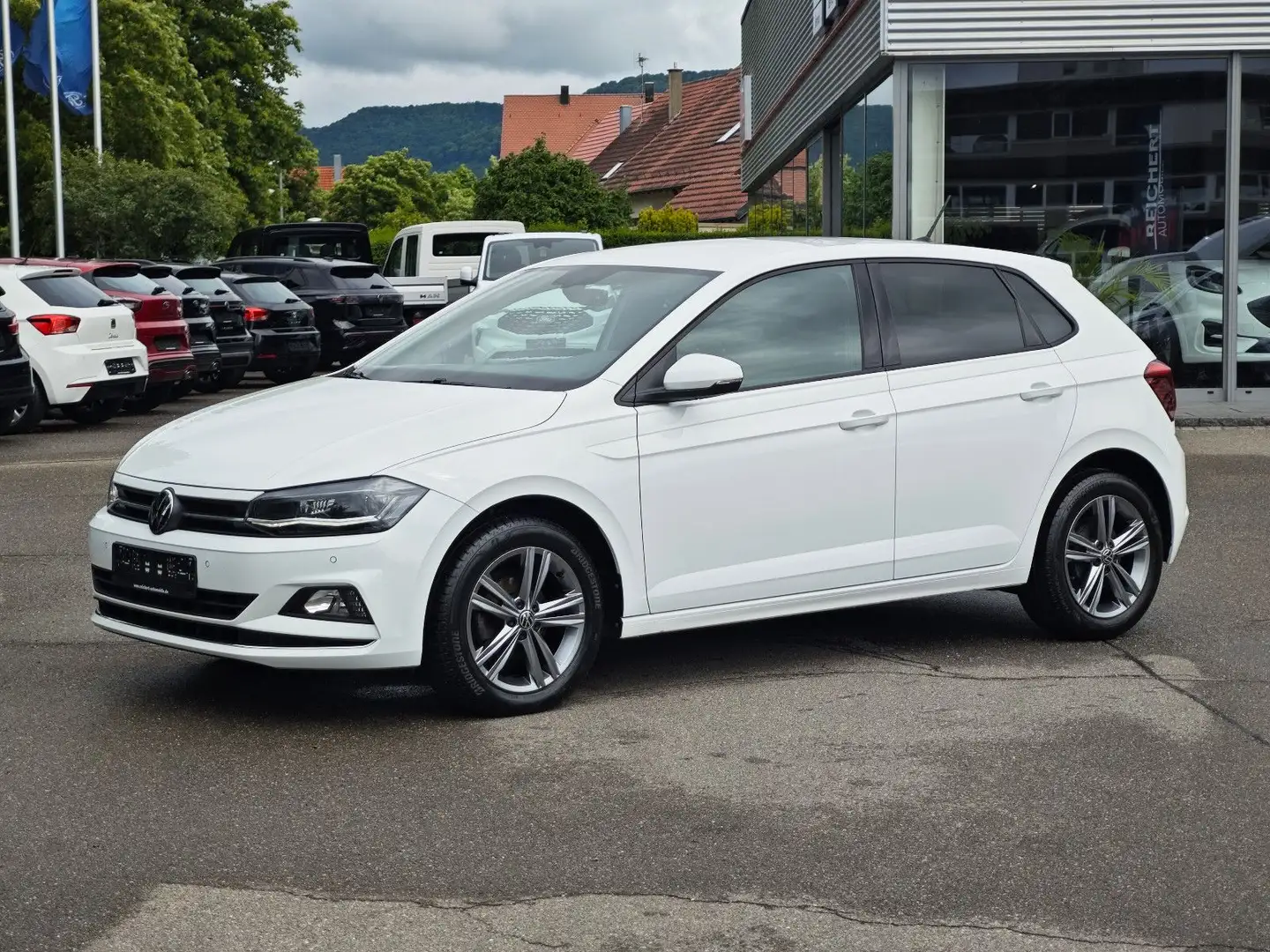 Volkswagen Polo VI Highline 95PS #ACC #LED #NAVI Wit - 1