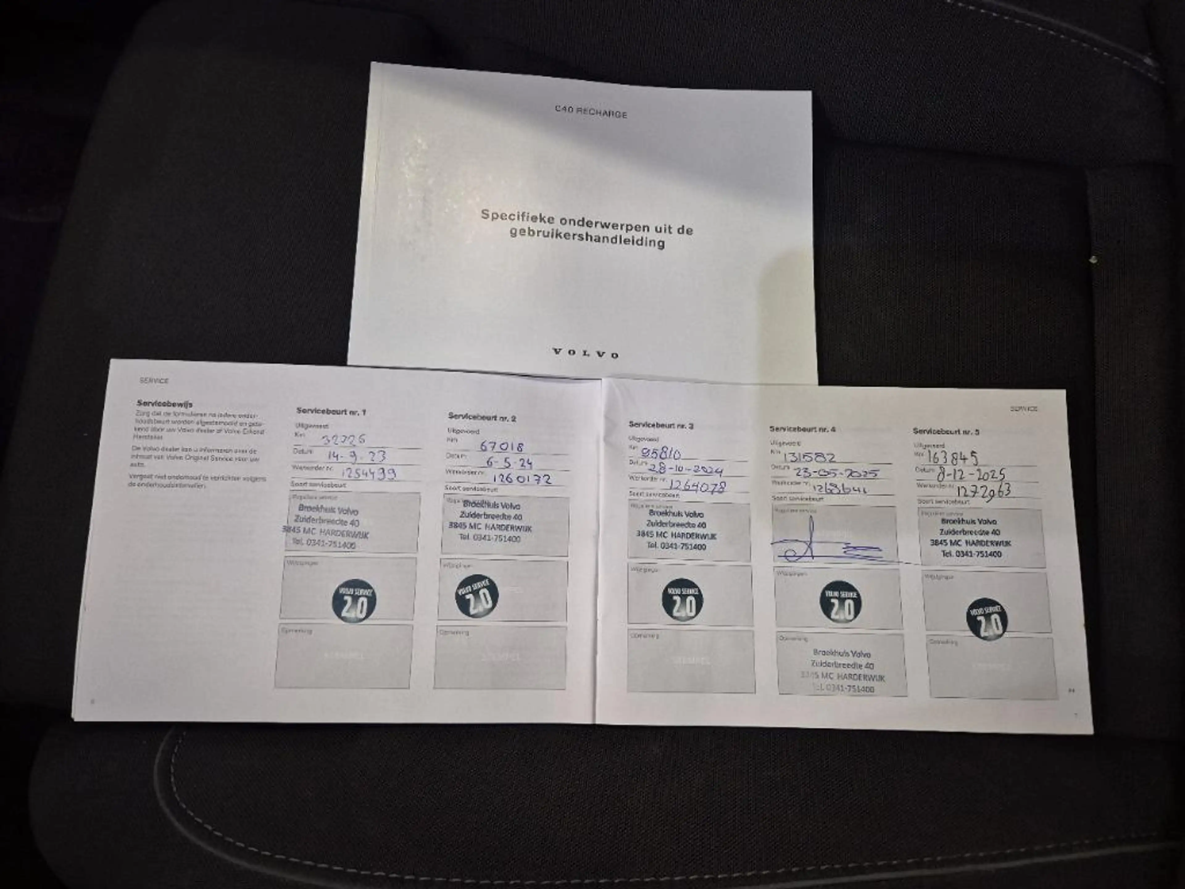 Volvo C40 SOH 90% Core 69 kWh Carplay Pano Elek.Trekhaak Cam — photo 9