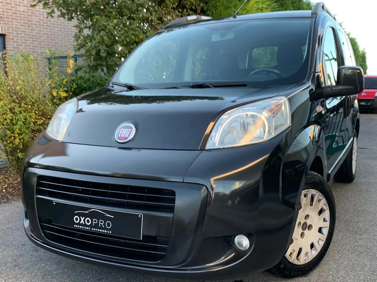 Fiat Qubo 1.3 / Airco / 5 Portes / PRIX À EMPORTER Zwart - 1