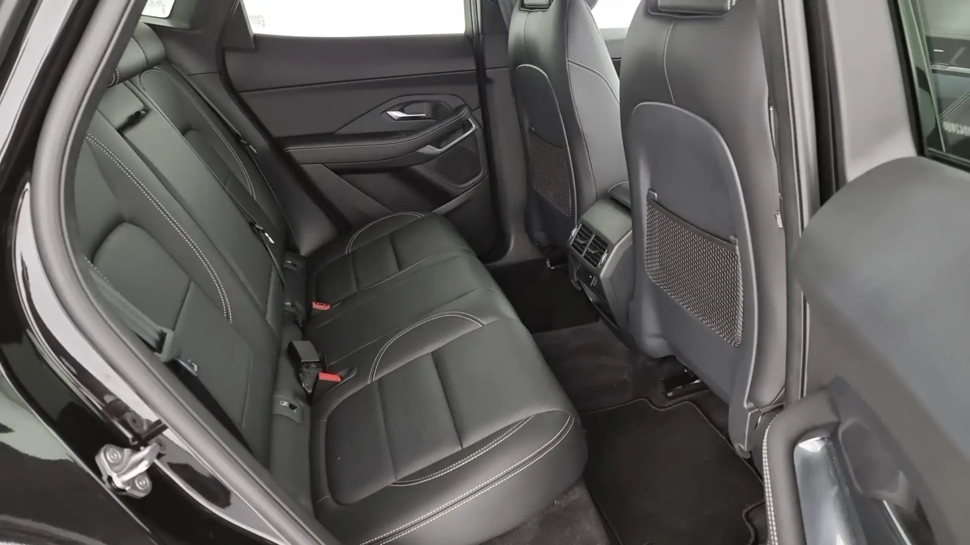 Jaguar E-Pace 2.0D I4 163 CV AWD Auto R-Dynamic S N1 autocarro Nero - 2