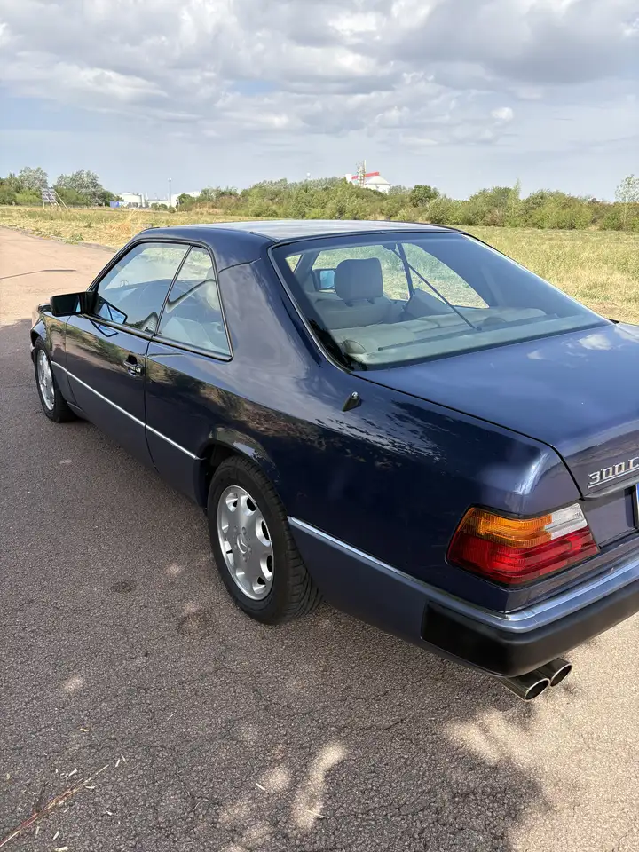 Mercedes-Benz CE 300, foto 3