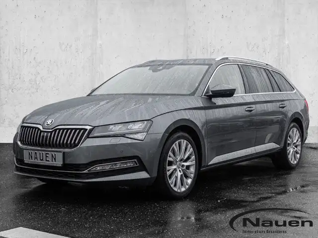 Skoda Superb Combi 2.0 TDI Style StandHZG AHK Navi Digitales Co