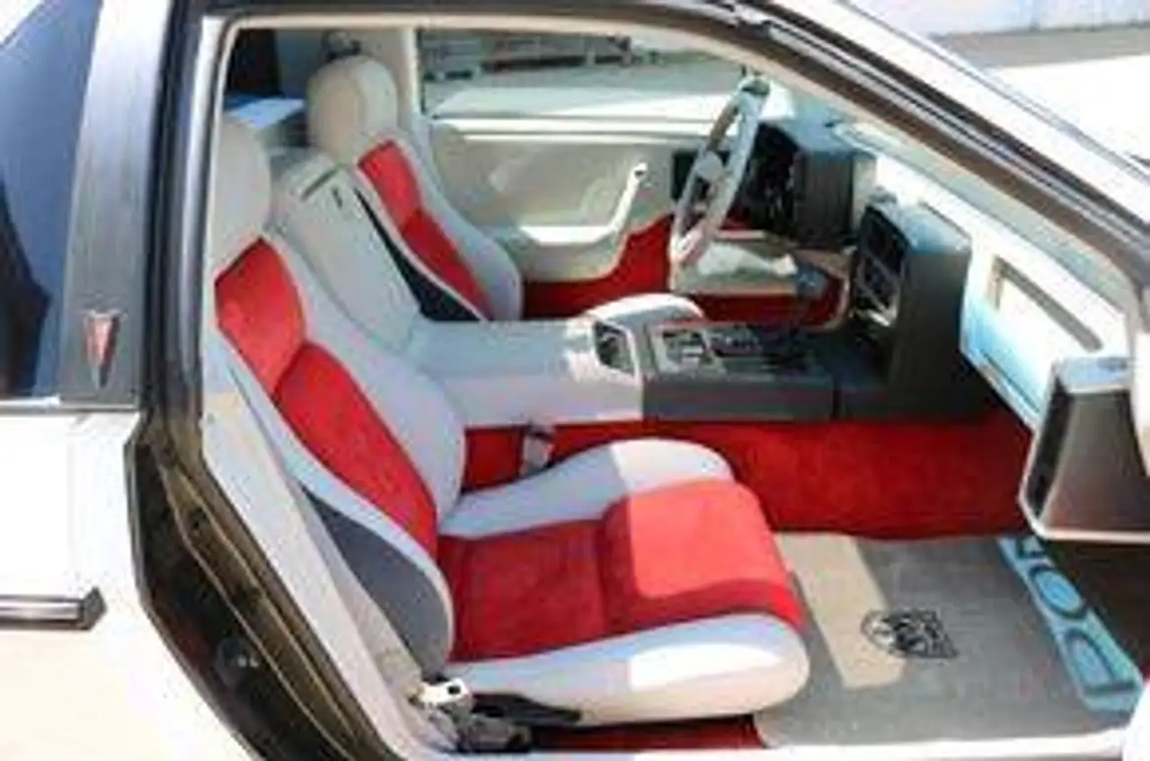 Pontiac Fiero Indy, foto 7