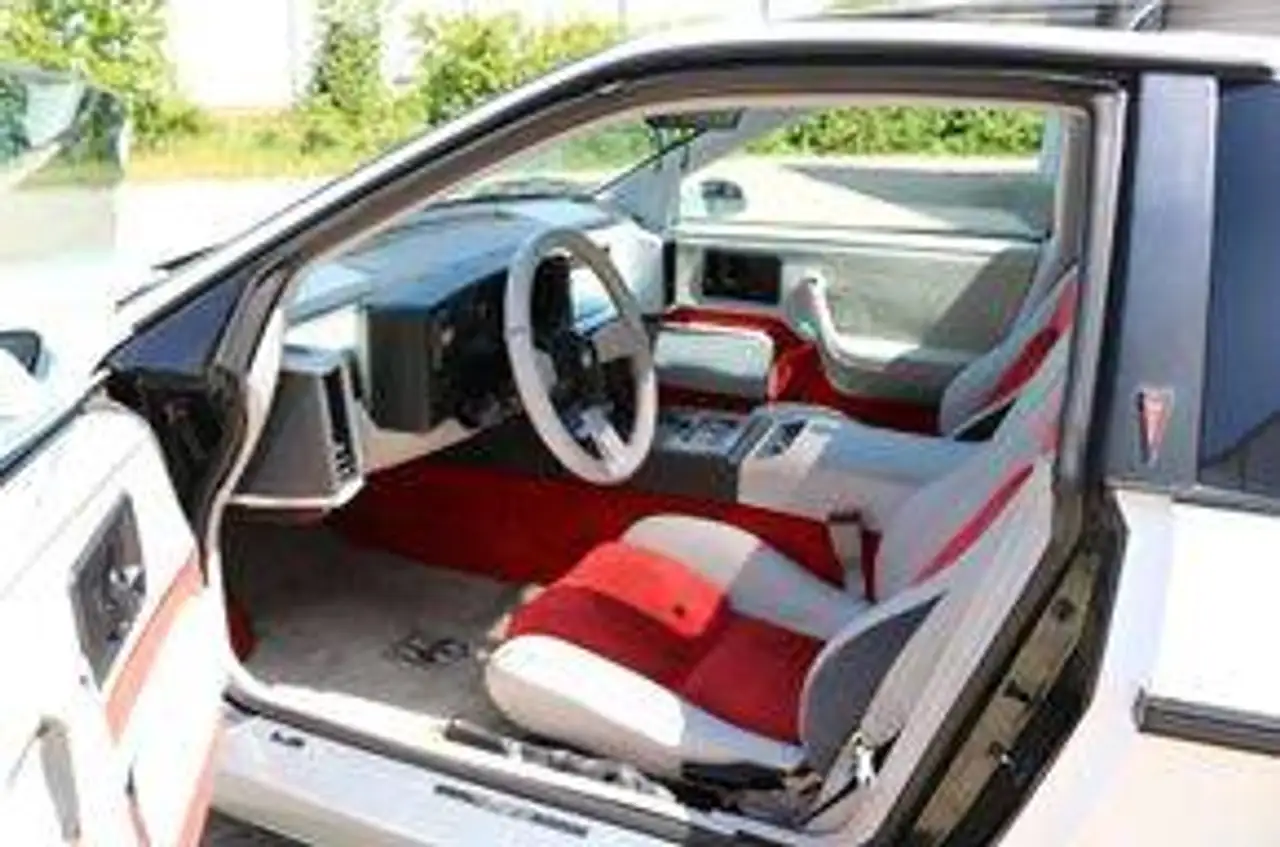 Pontiac Fiero Indy, foto 8