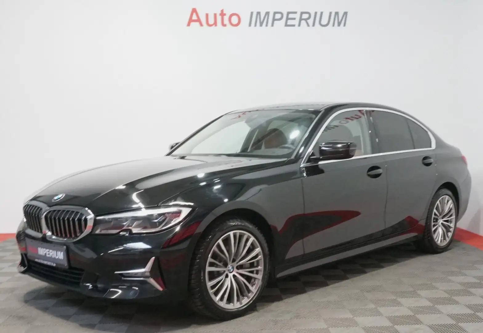 BMW 330 d xDrive Luxury Line *LEDER*LASER*SPORTSITZ* Schwarz - 1