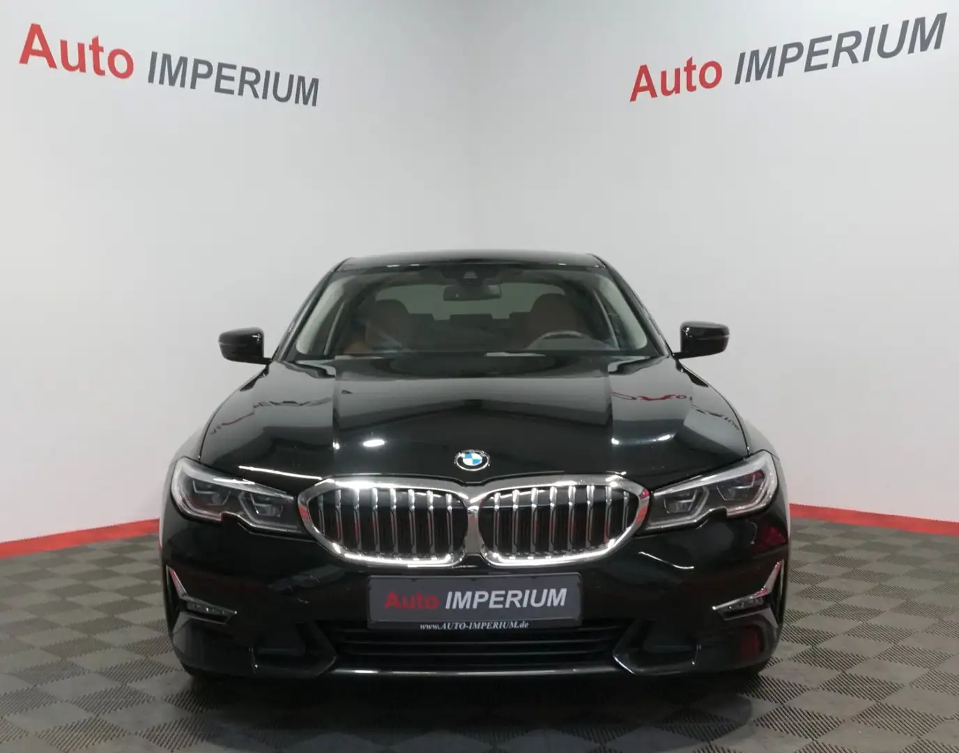 BMW 330 d xDrive Luxury Line *LEDER*LASER*SPORTSITZ* Schwarz - 2