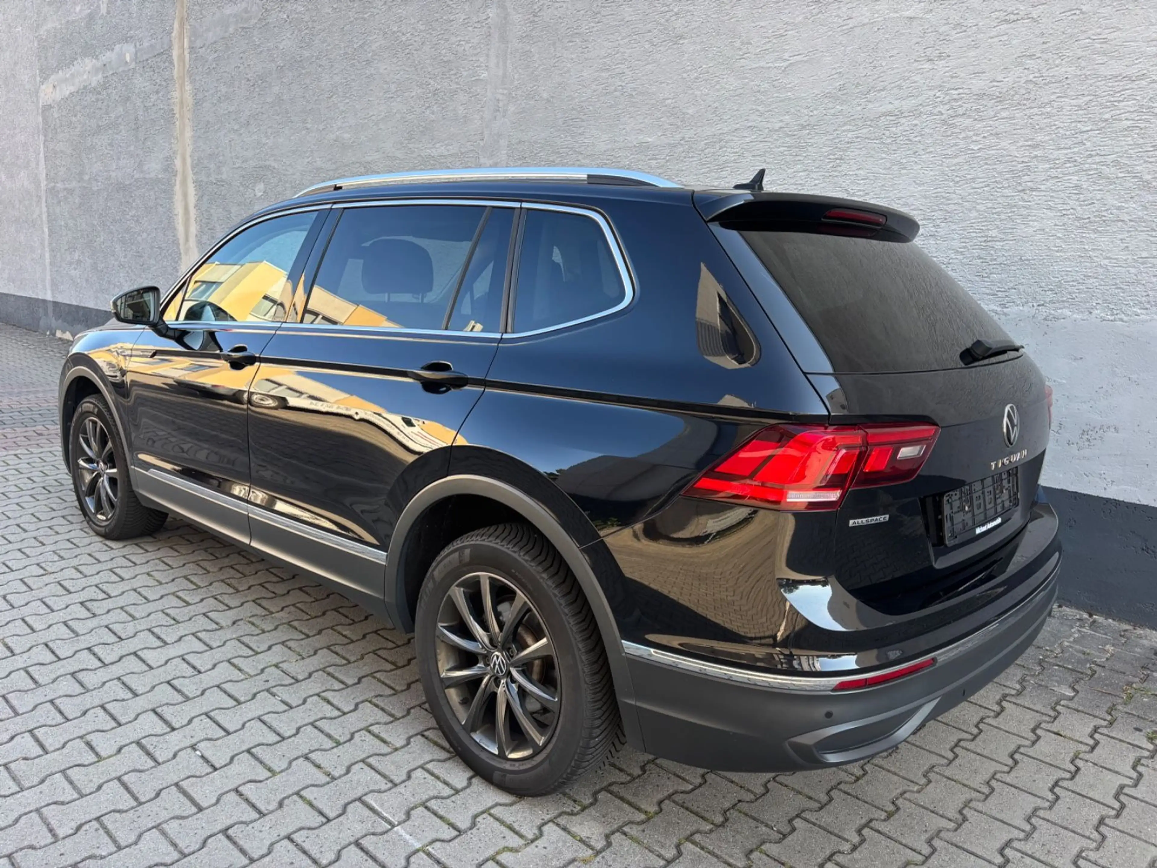 Volkswagen Tiguan Allspace *Life*Kamera*digTacho*7 Sitze/AHK — photo 8