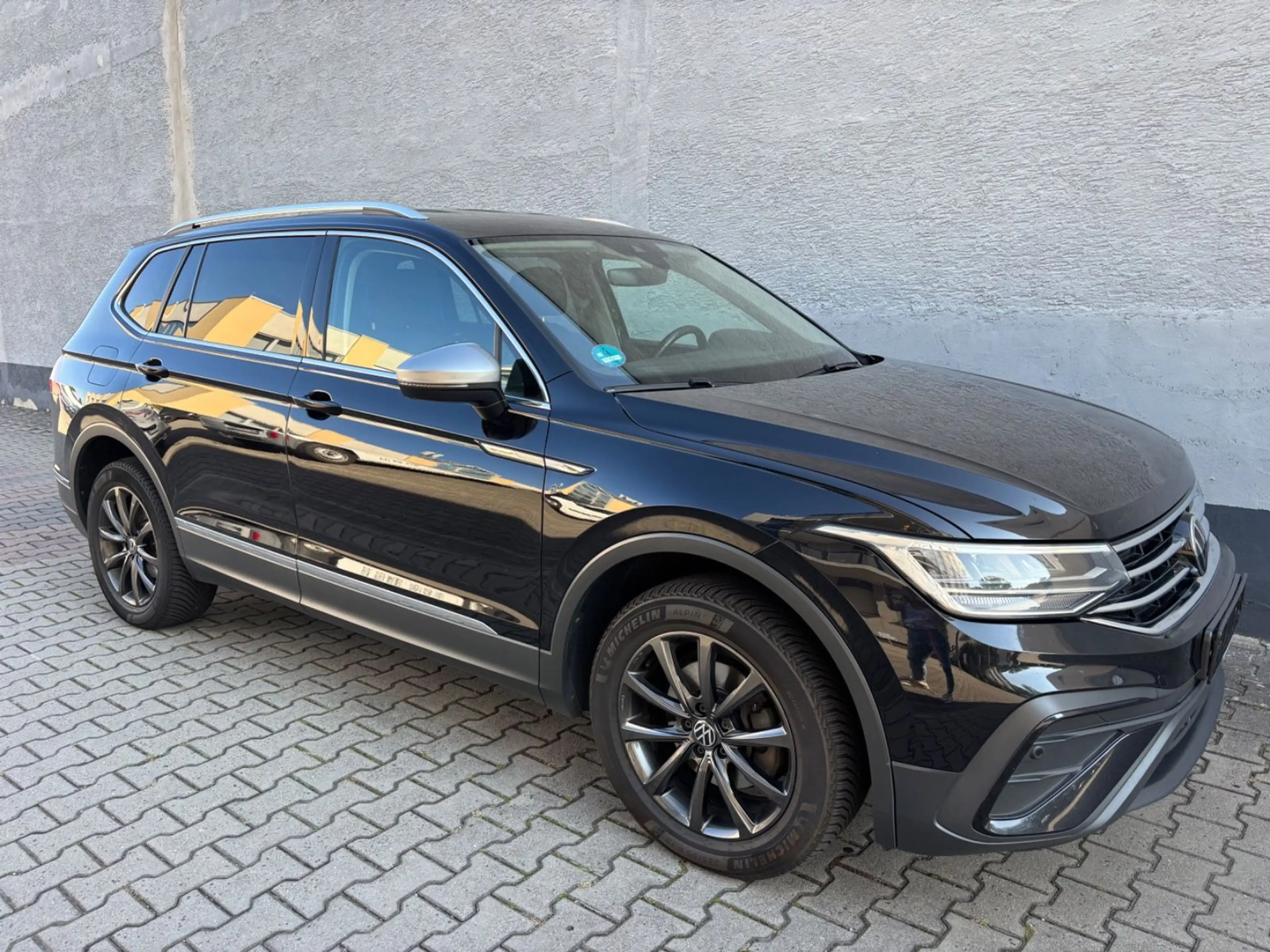 Volkswagen Tiguan Allspace *Life*Kamera*digTacho*7 Sitze/AHK
