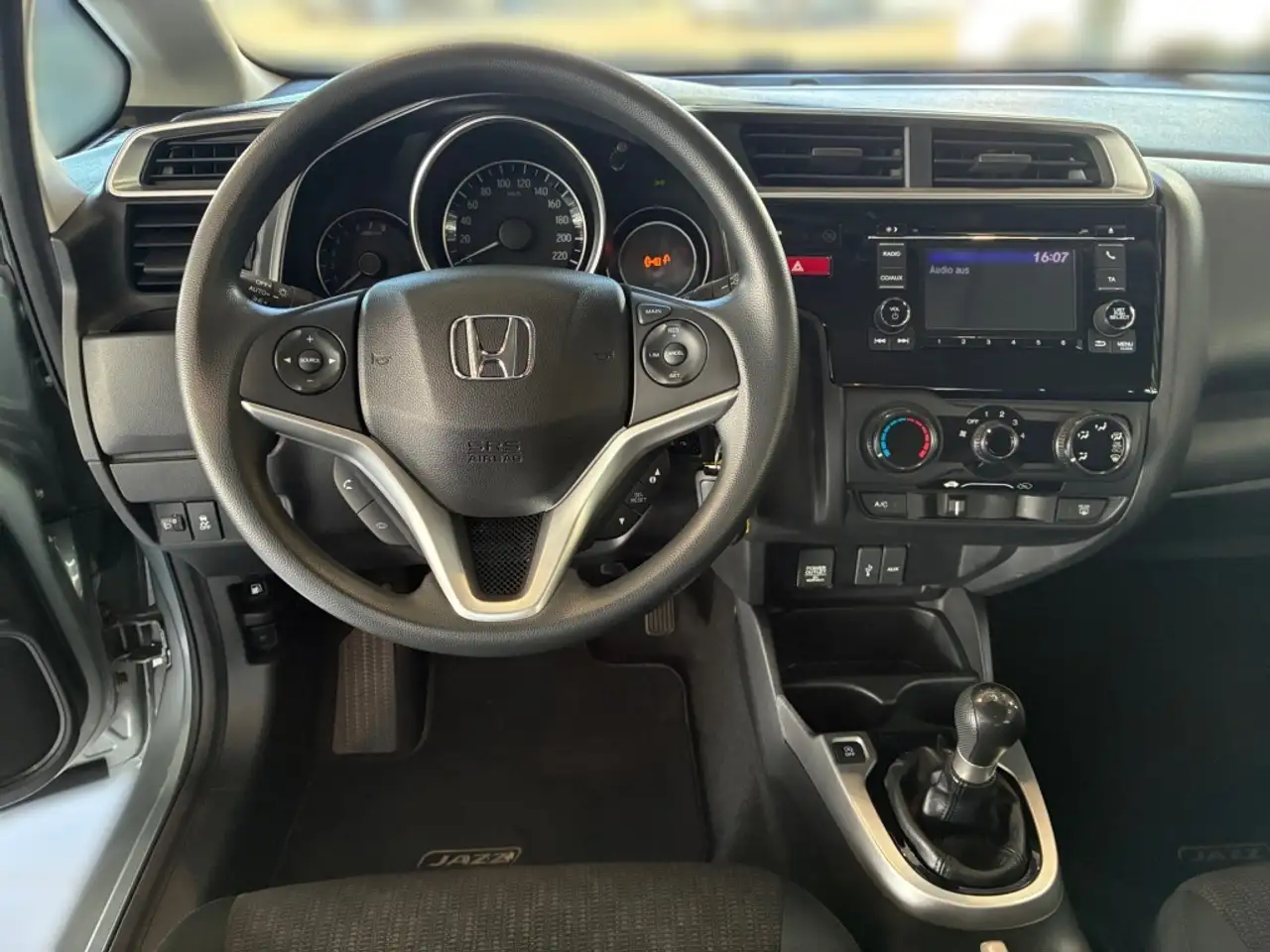 Honda Jazz 1.3 — photo 10 sur 19