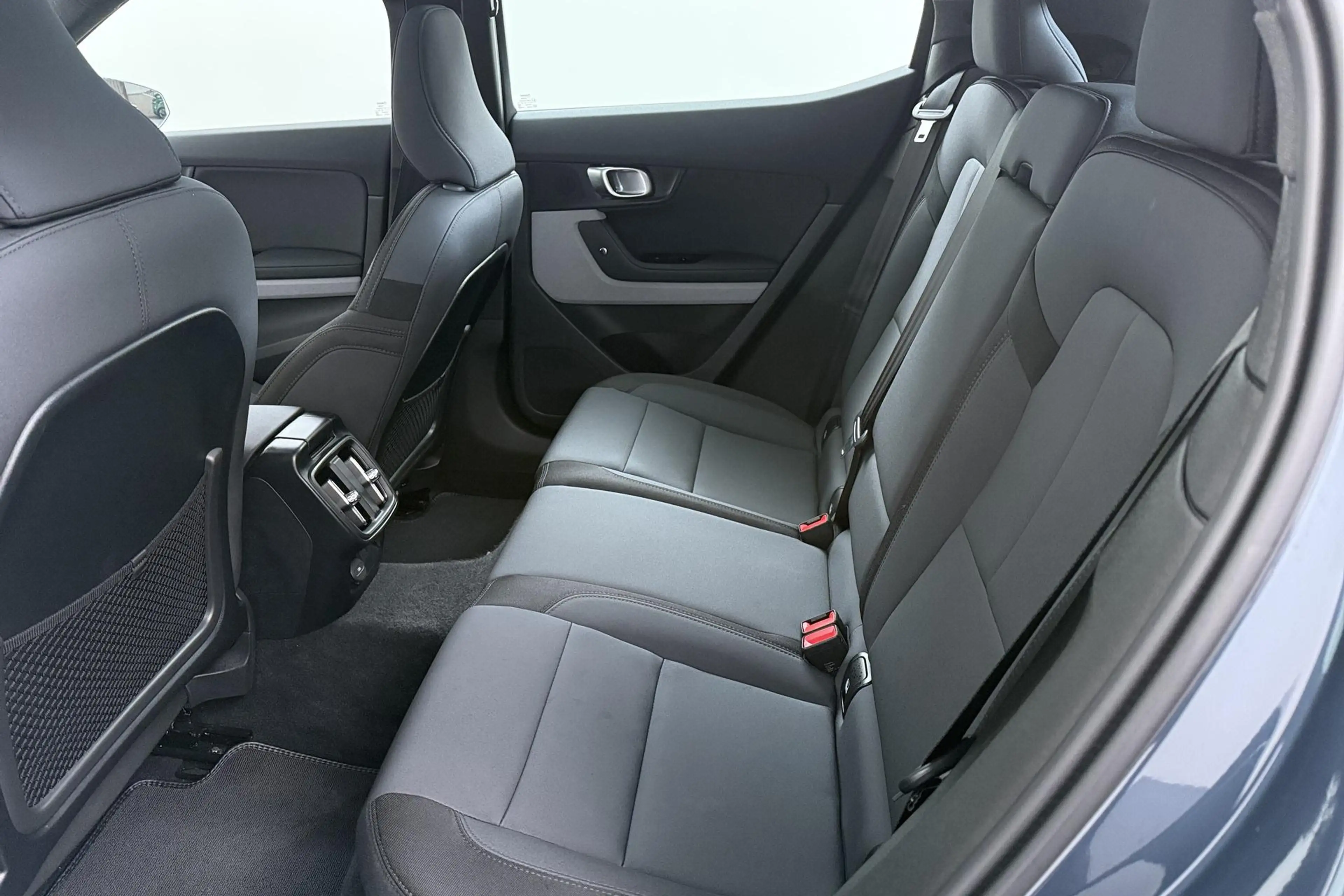 Polestar 2 Long Range Single Motor Plus 82 kWh — photo 8