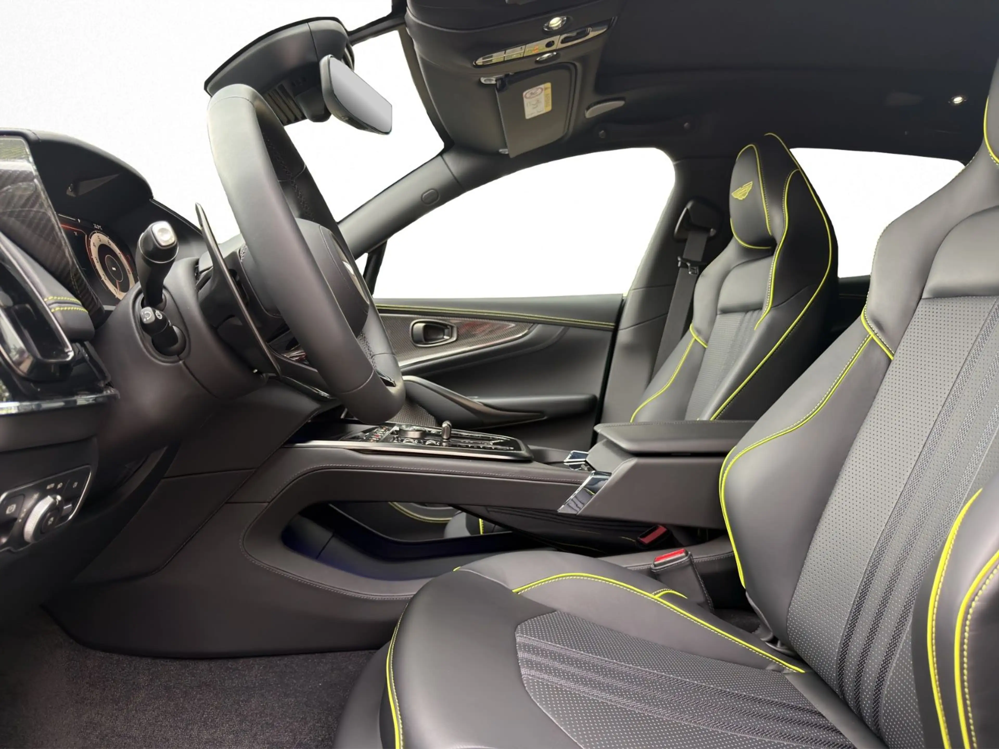 Aston Martin DBX 707 AMR 24 Edition Facelift — photo 12