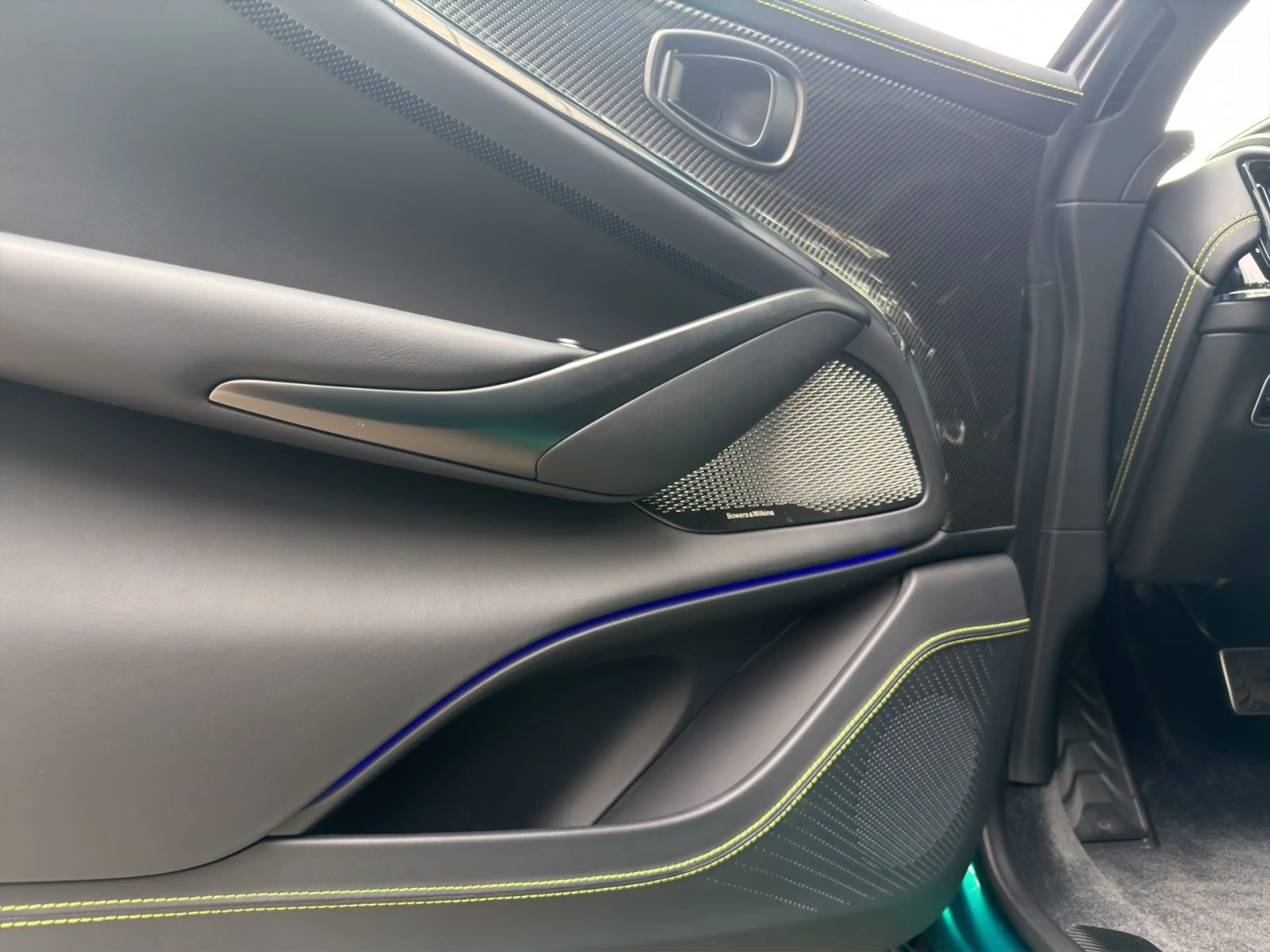 Aston Martin DBX 707 AMR 24 Edition Facelift — photo 15