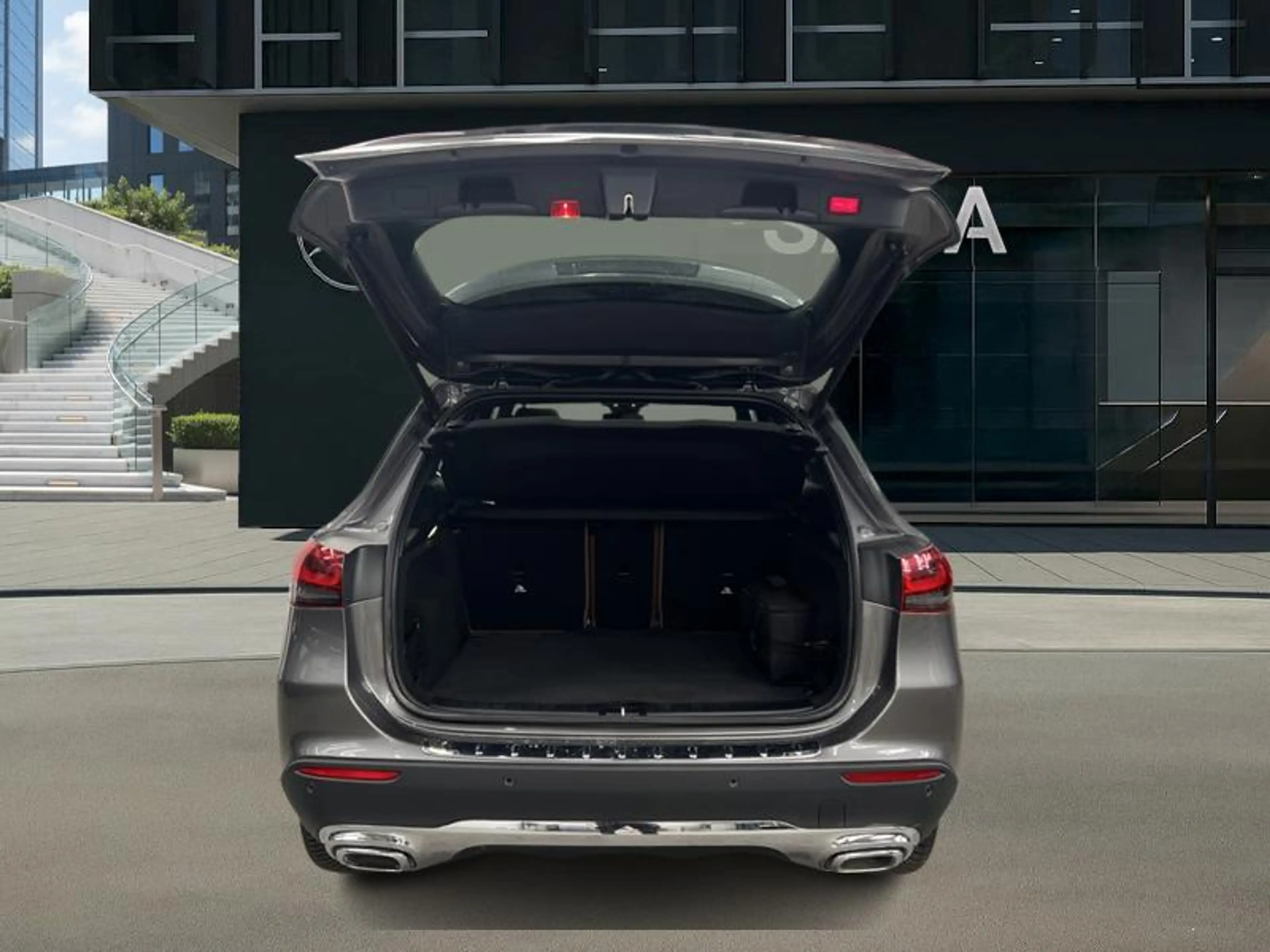 Mercedes-Benz GLA 250 e Luxury Line Toit Pano — photo 4