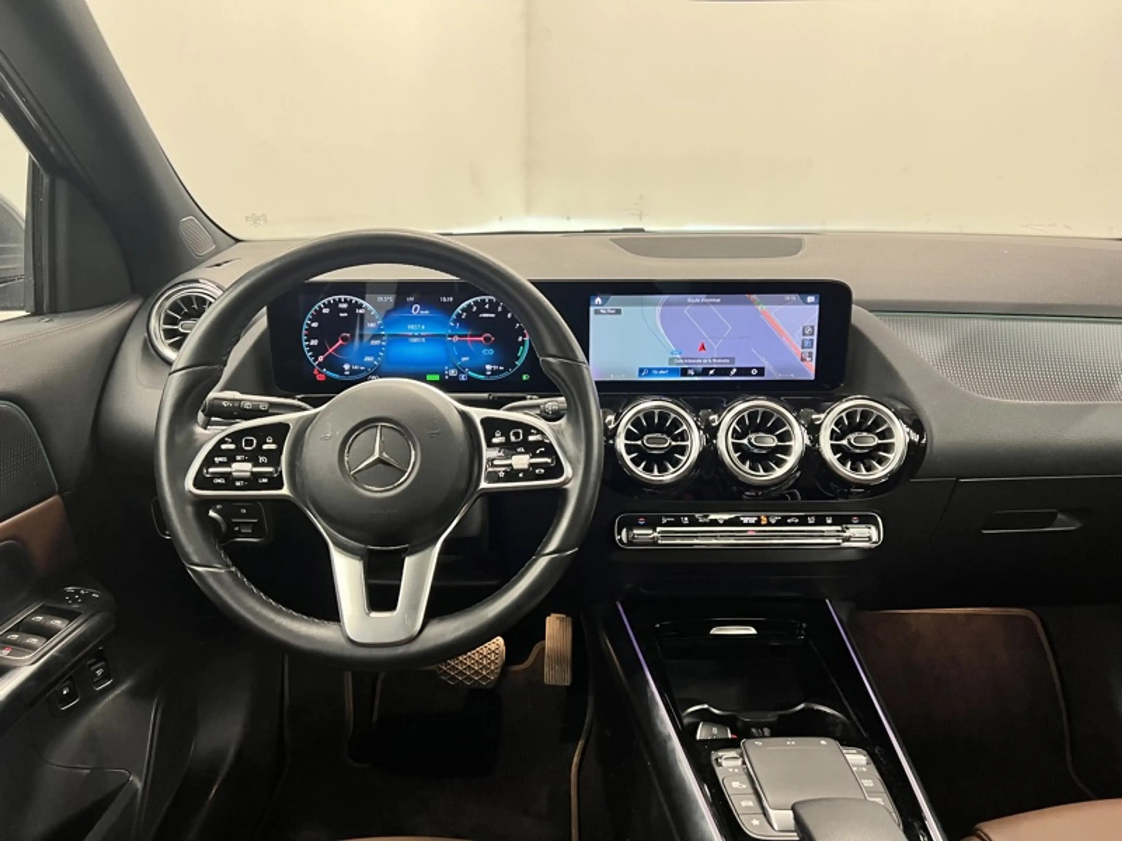 Mercedes-Benz GLA 250 e Luxury Line Toit Pano — photo 6