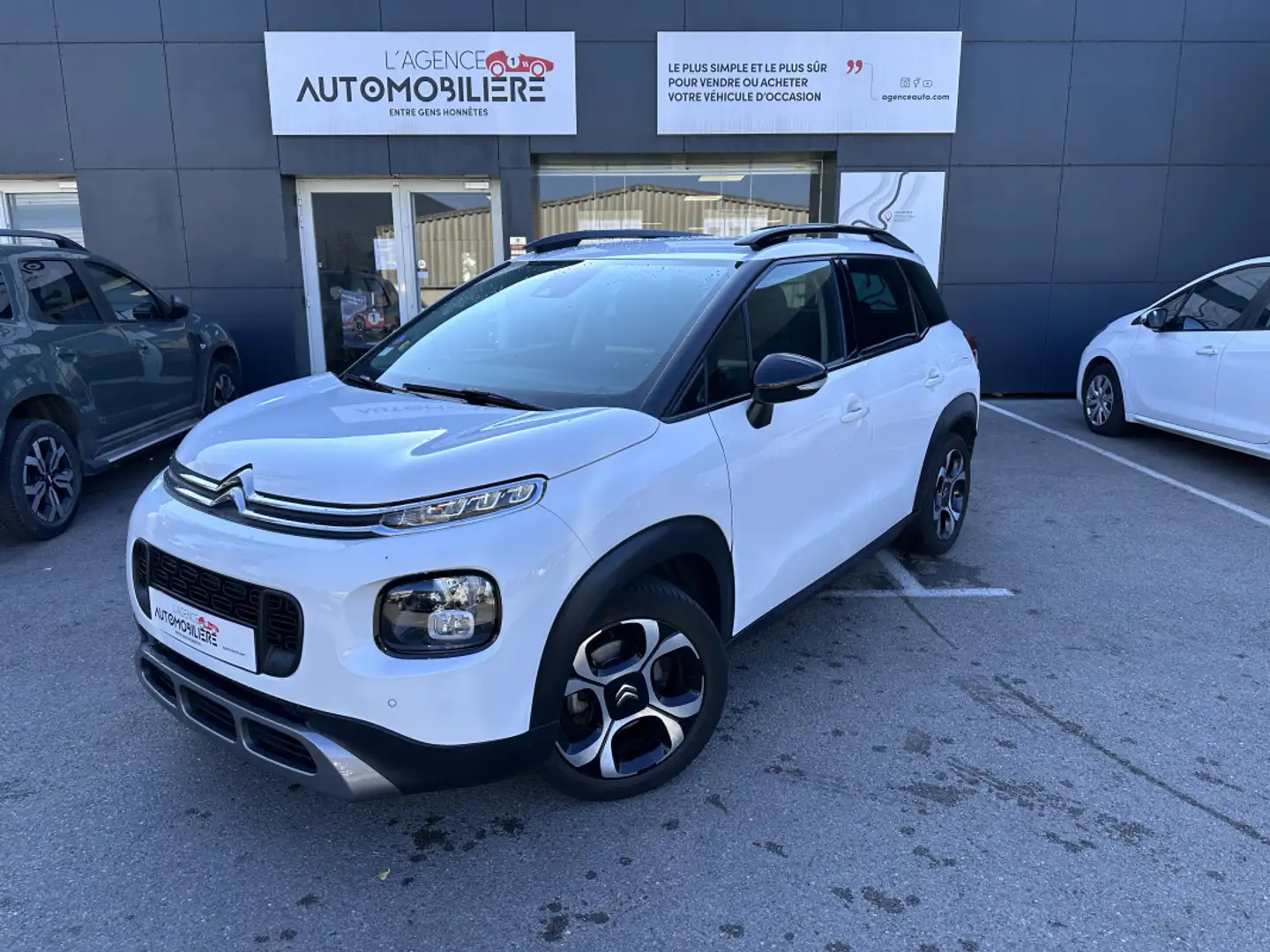 Citroen C3 Aircross PureTech 110 S&S BVM6 Shine Wit - 1