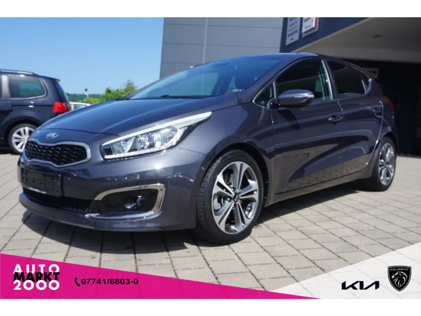 Kia Ceed / cee'd 1.6 GDI Spirit DCT Navi Glasdach PDC SHZ Kamera LM Grau - 1