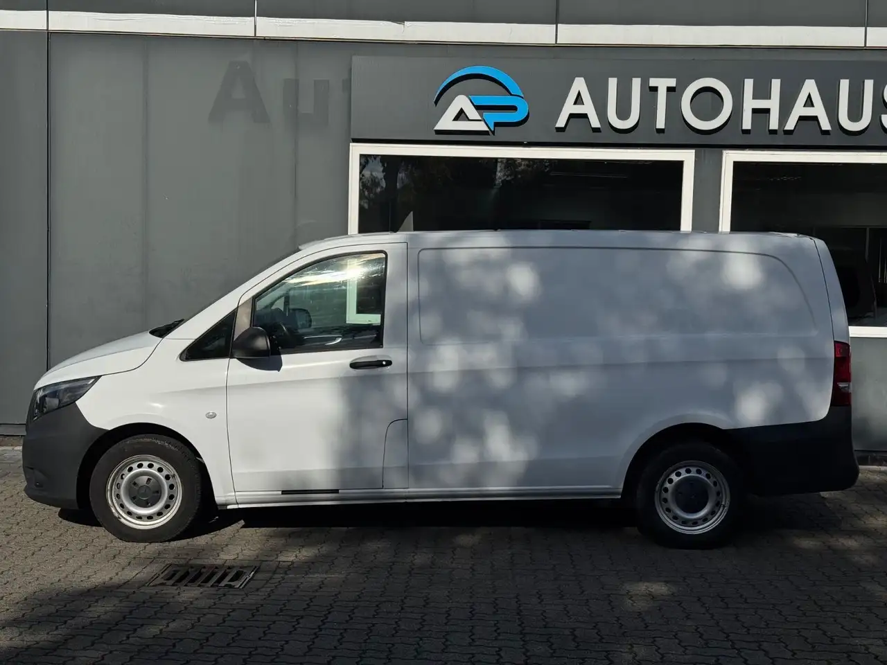 2020 Mercedes-Benz Vito Kasten 114 CDI FWD lang AHK TEMPO KLIMA, photograph 3