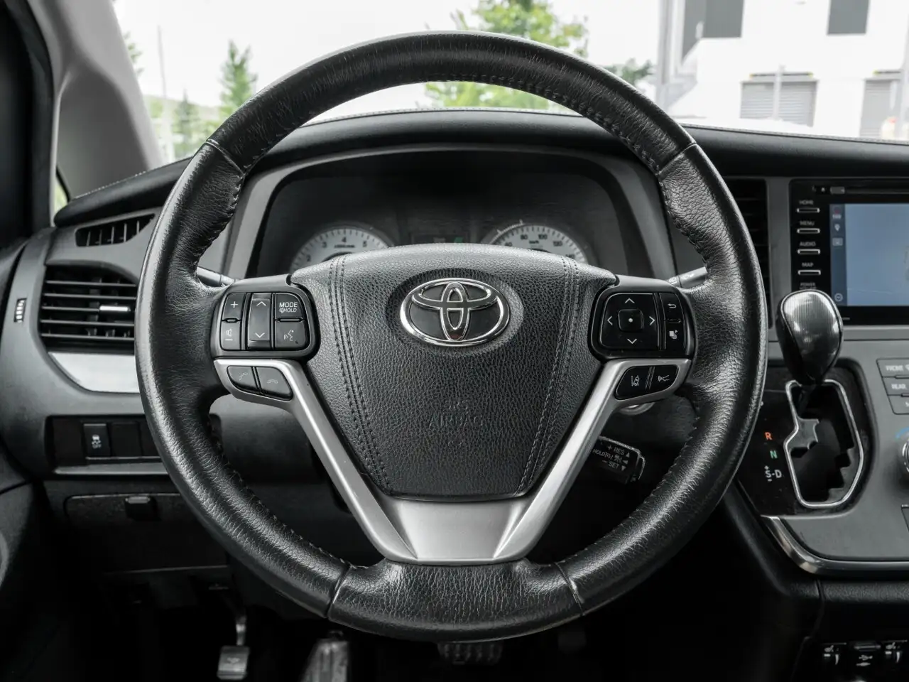 Toyota Sienna fotografie Toyota Sienna