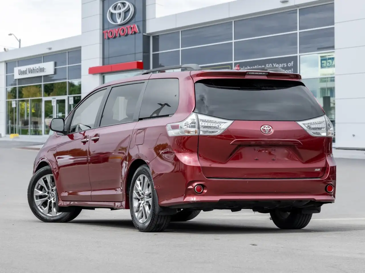 Toyota Sienna fotografie Toyota Sienna