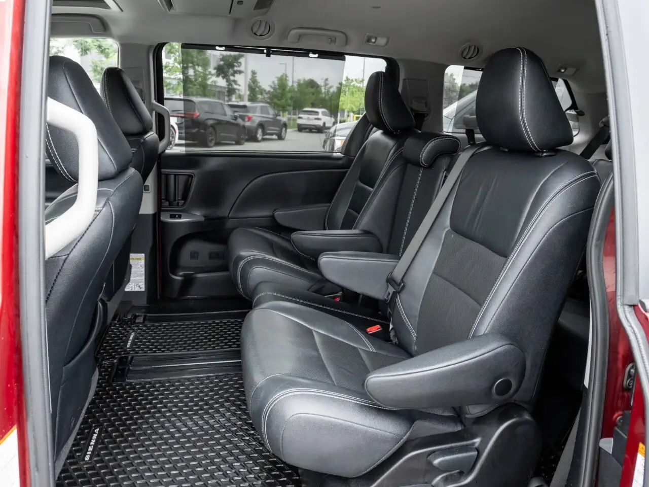 Toyota Sienna fotografie Toyota Sienna