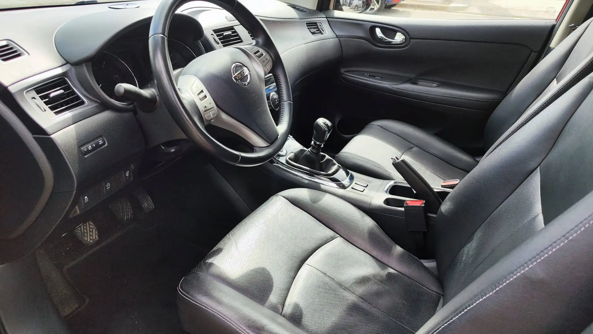 Nissan Pulsar Pulsar 1.5 dCi Tekna Tekna Rojo - 1