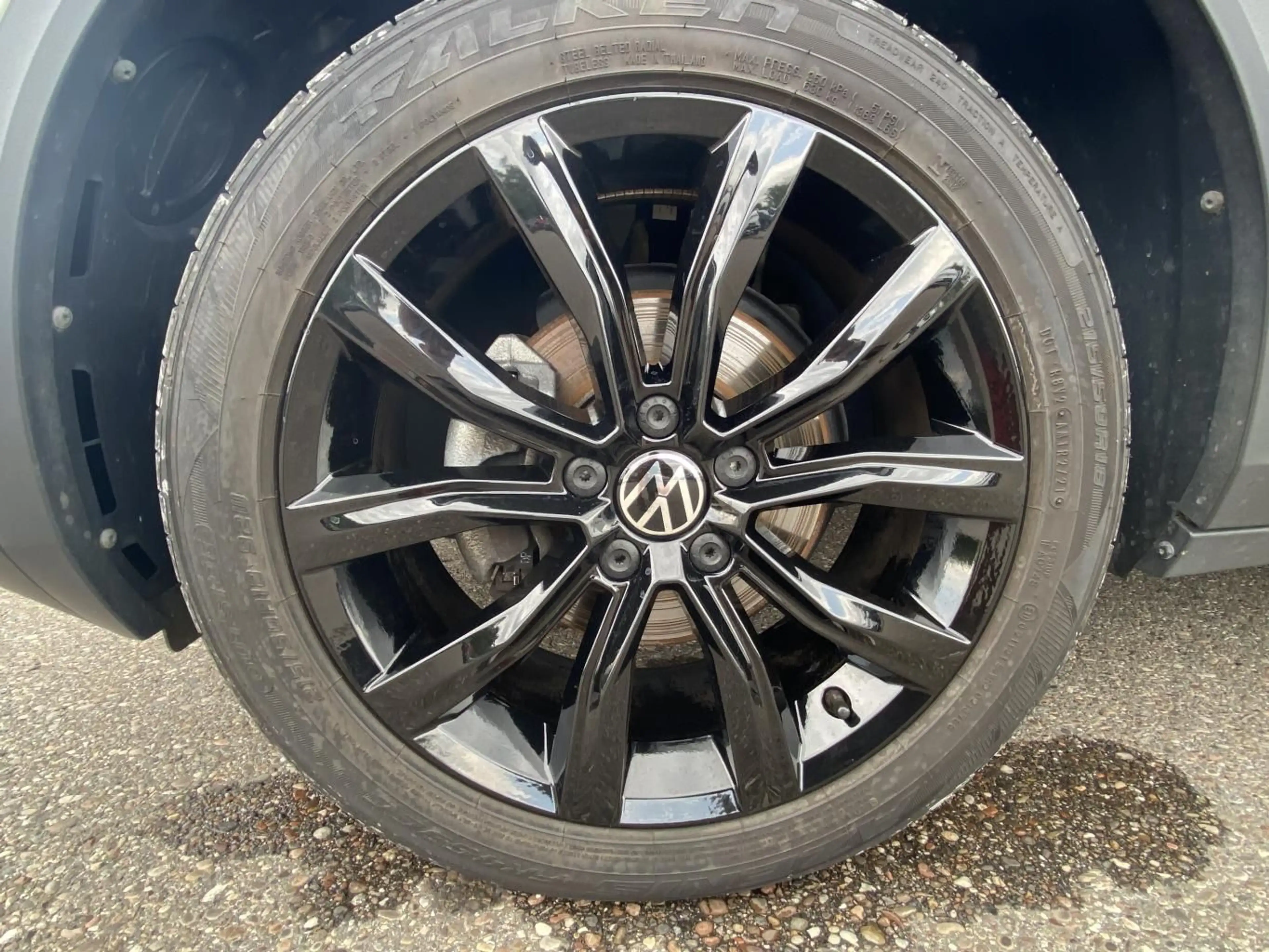 Volkswagen T-Roc 1.5 TSI STYLE BLACK STYLE IQ.DRIVE+EL.HECK — photo 8