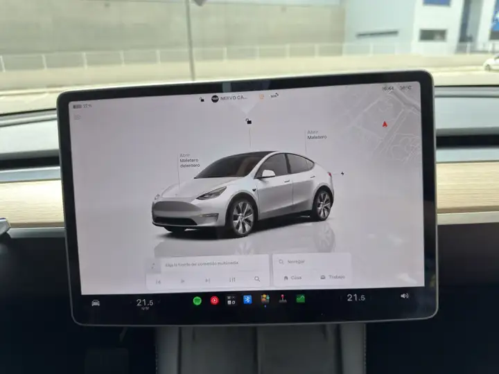 Tesla Model Y 2023, foto 22