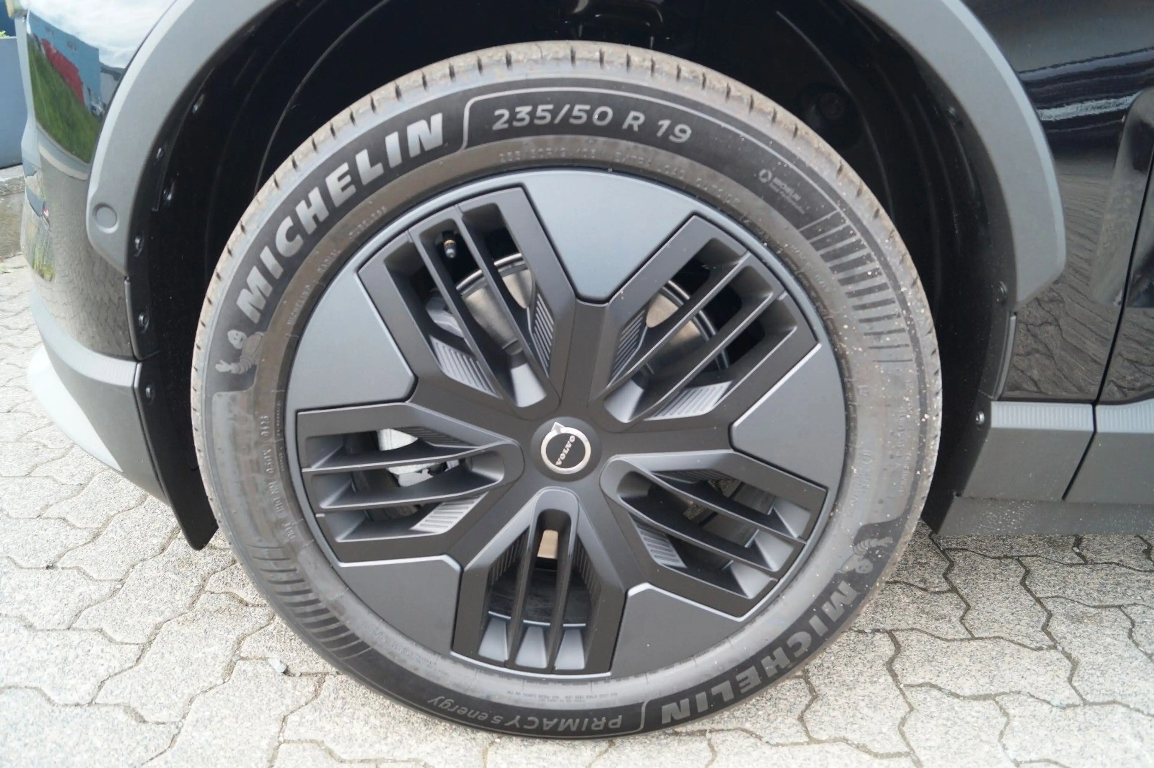 Volvo EX30 Cross Country P5 Long Range RWD Plus Aut. — photo 14