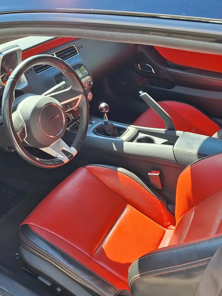 Chevrolet Camaro снимка Chevrolet Camaro