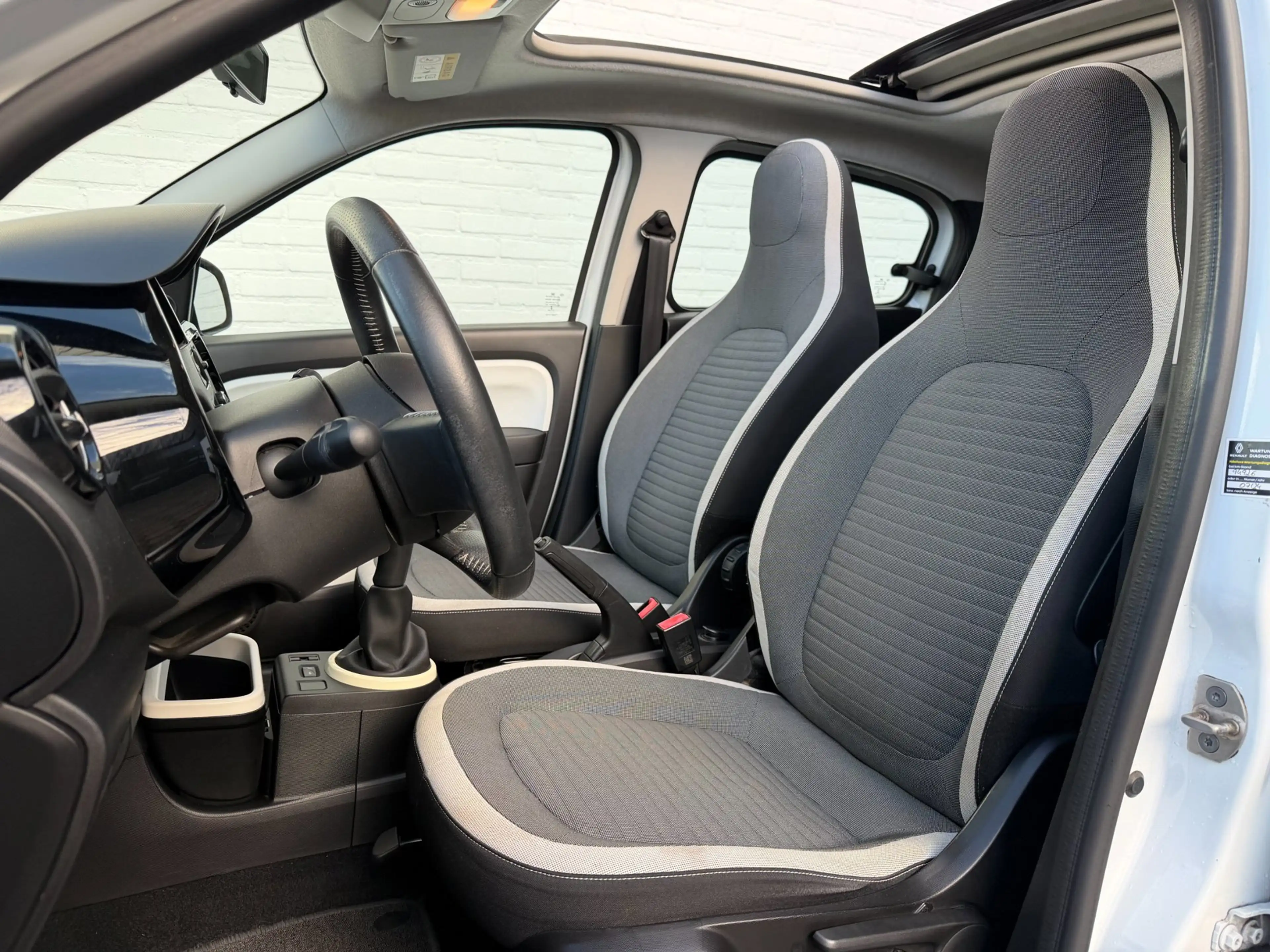 Renault Twingo 1.0SCe Serie Signature VIVA SCHUIFDAK l CRUISE — photo 11