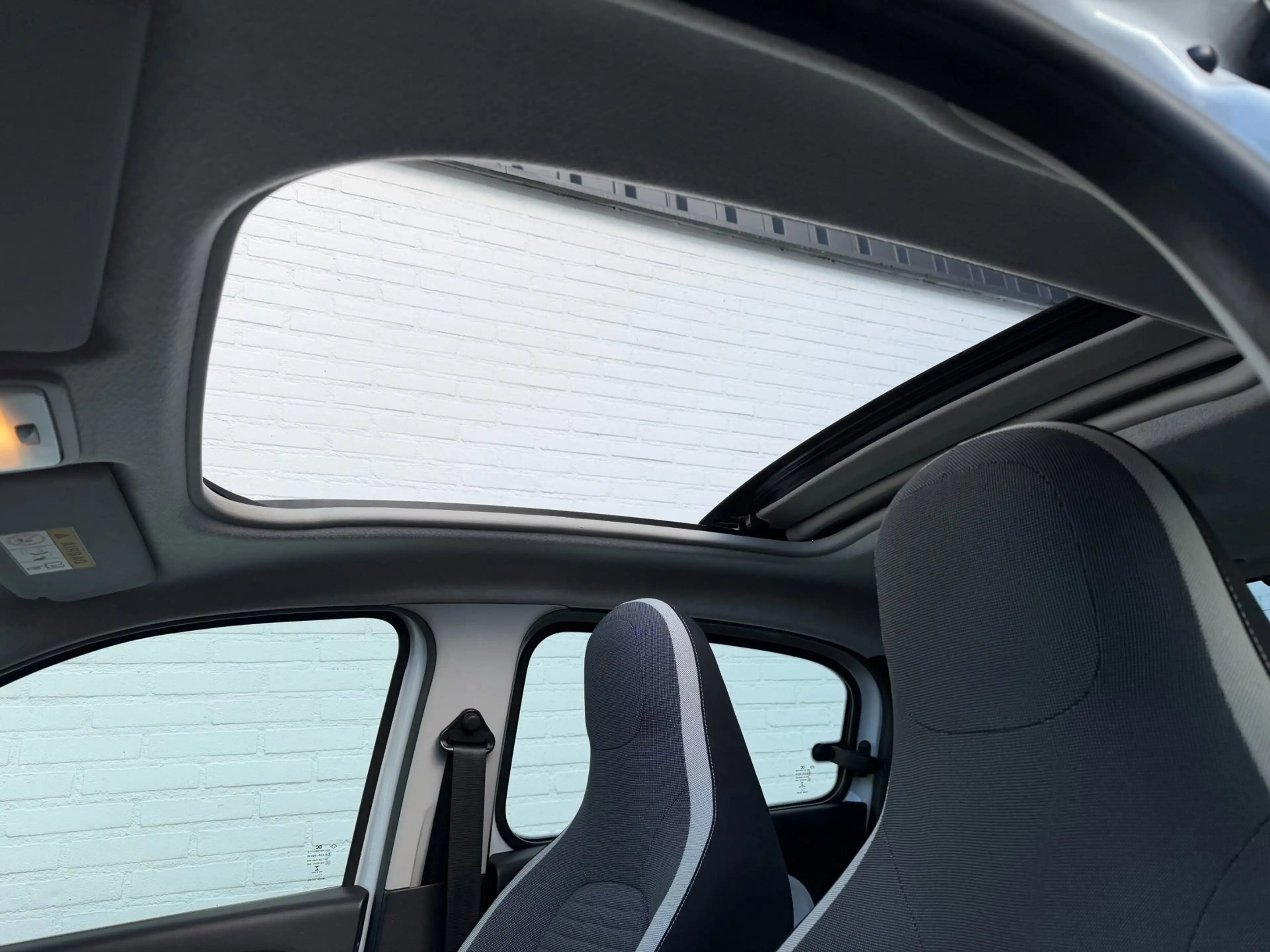 Renault Twingo 1.0SCe Serie Signature VIVA SCHUIFDAK l CRUISE — photo 12